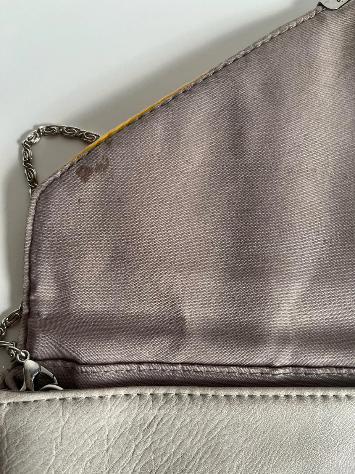 Bolso bicolor mostaza y gris Lefties – Lefties 4