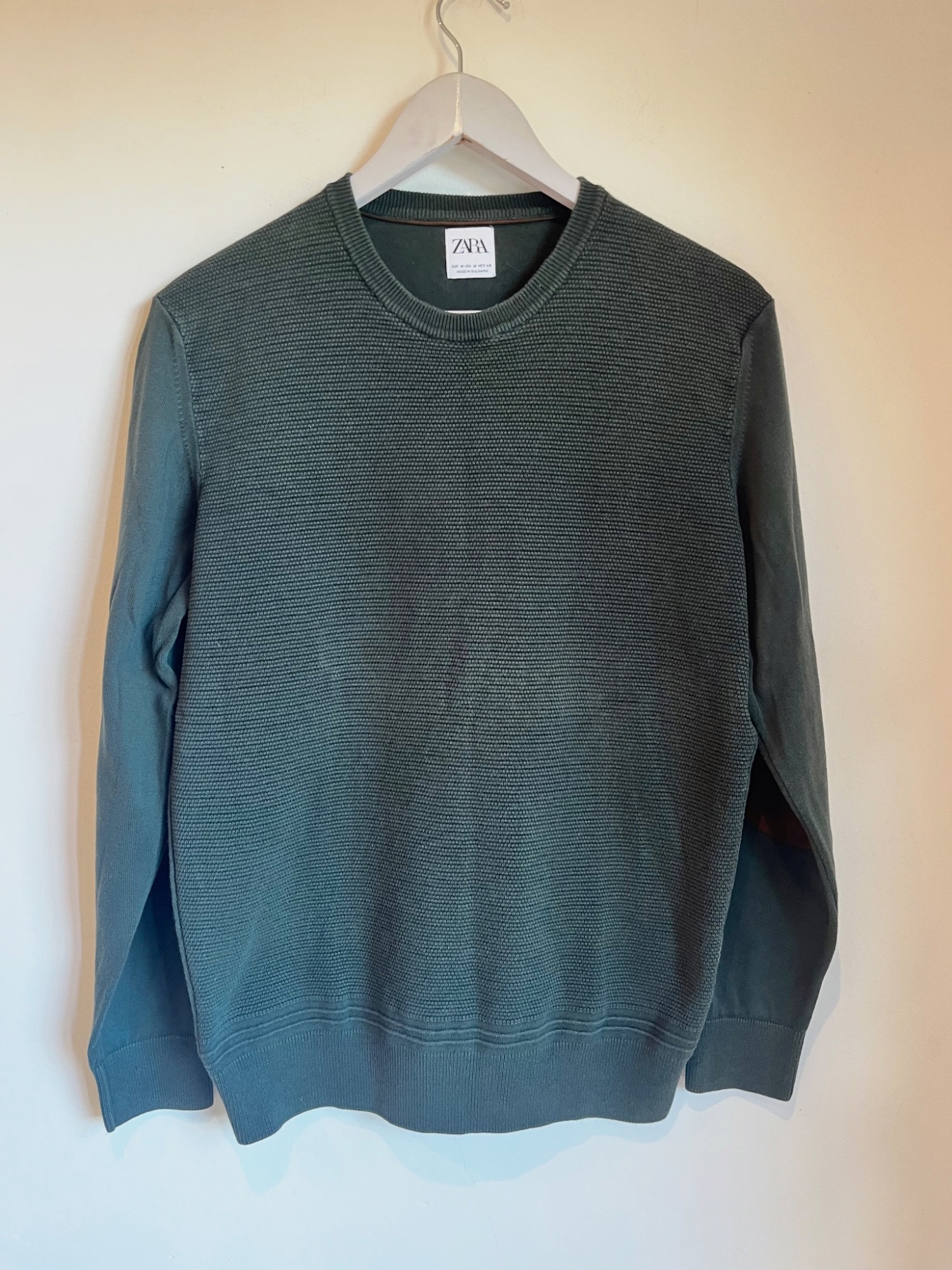 Zara jersey hombre M verde oscuro punto texturizado coderas marrones