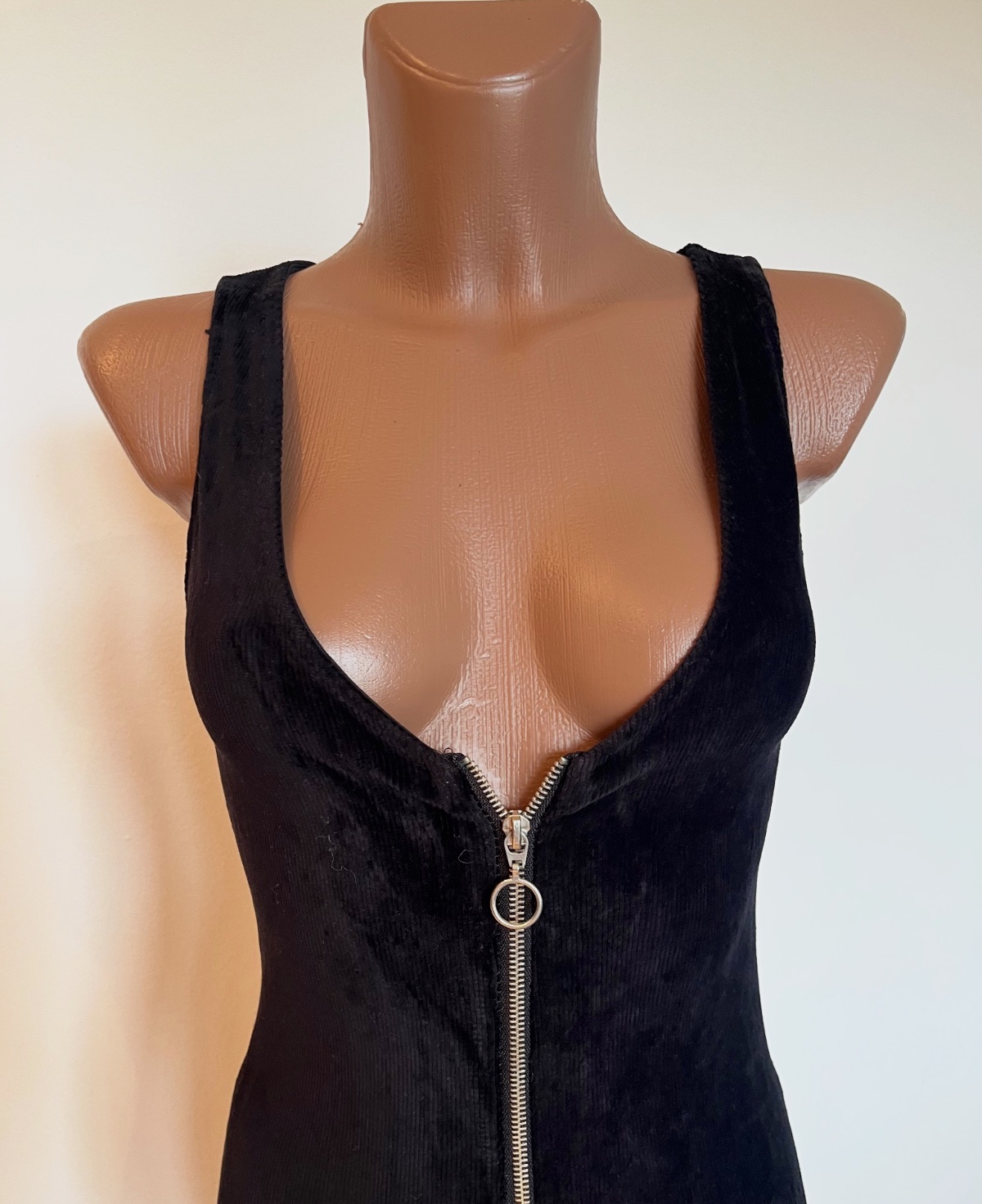 Vestido negro Stradivarius S cremallera midi – Stradivarius – taille S 2