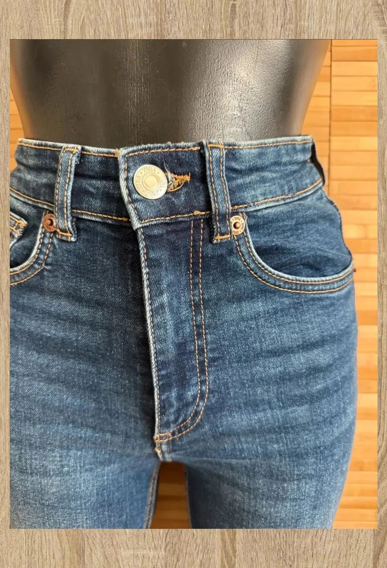 Vaquero croped Zara , talla 34 , cintura alta , elástico 😍 – Zara – taille XS / 34 / 6 3