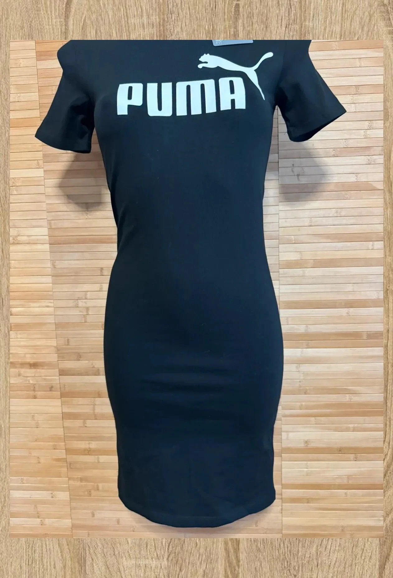 Divino vestido negro elástico marca puma , talla XS 😍 – Puma – taille XS / 34 / 6 2