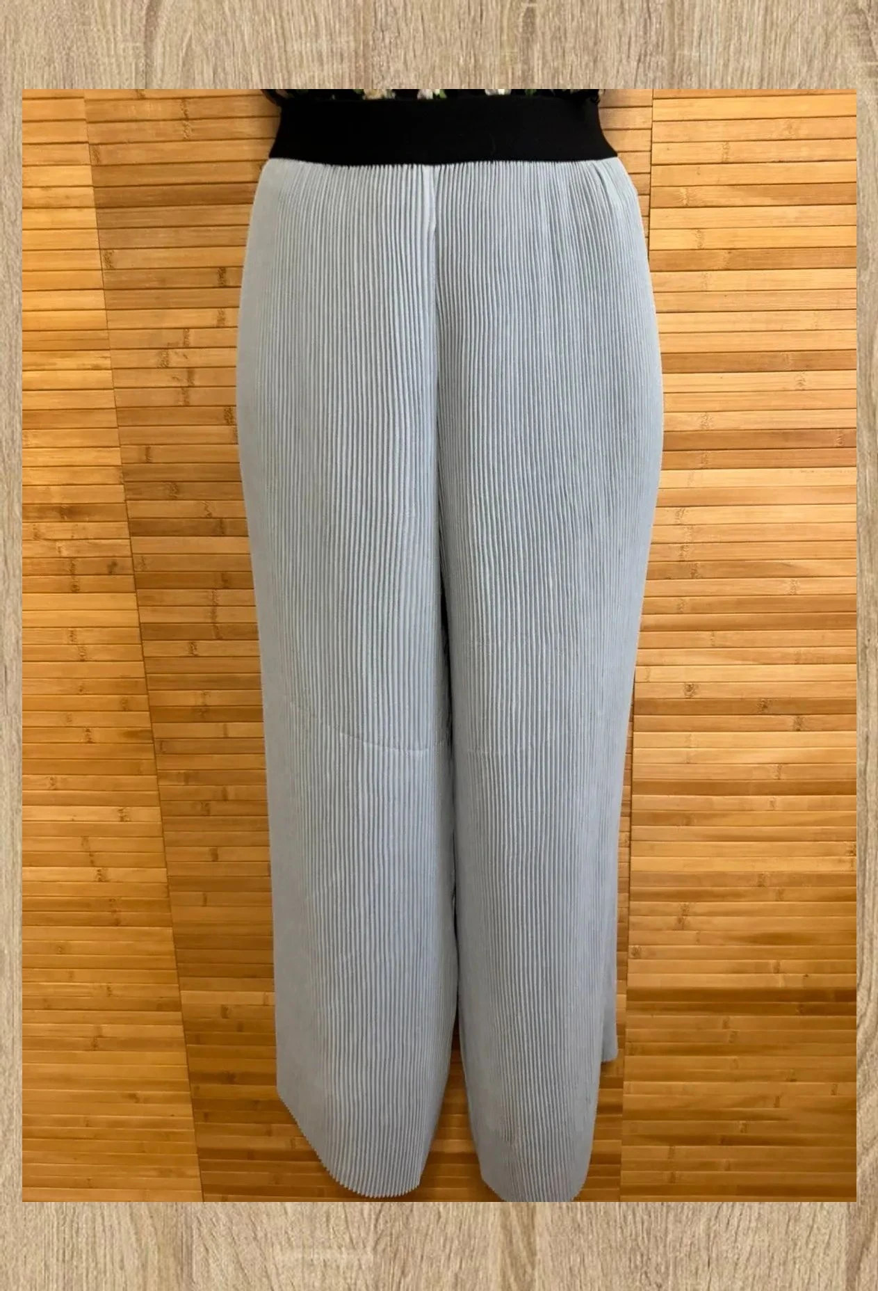 Divino pantalón culotte plisado fino de Zara talla L 😍 – Zara – taille L / 40 / 12 2