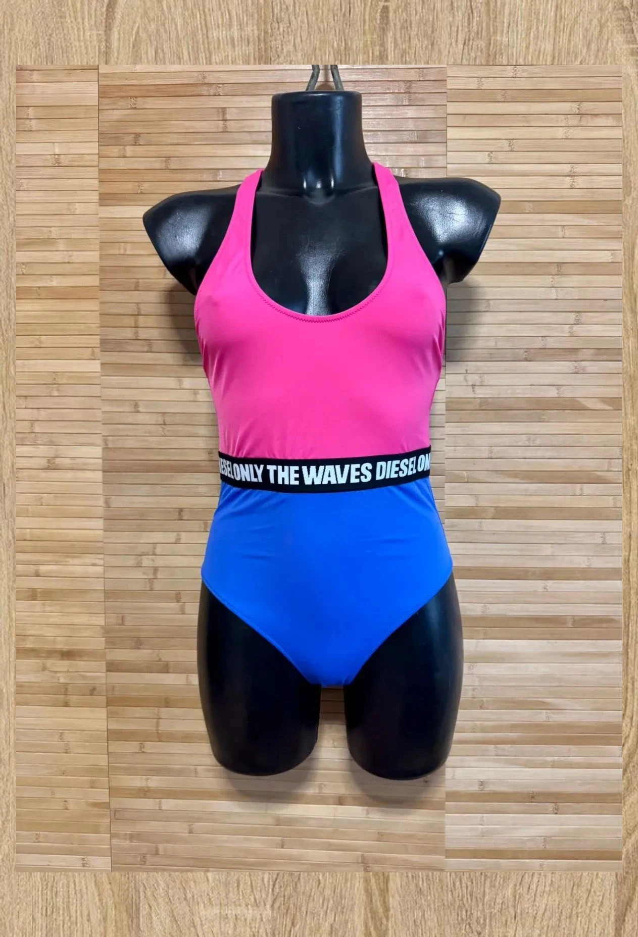 Bañador marca Diésel , talla M 😍