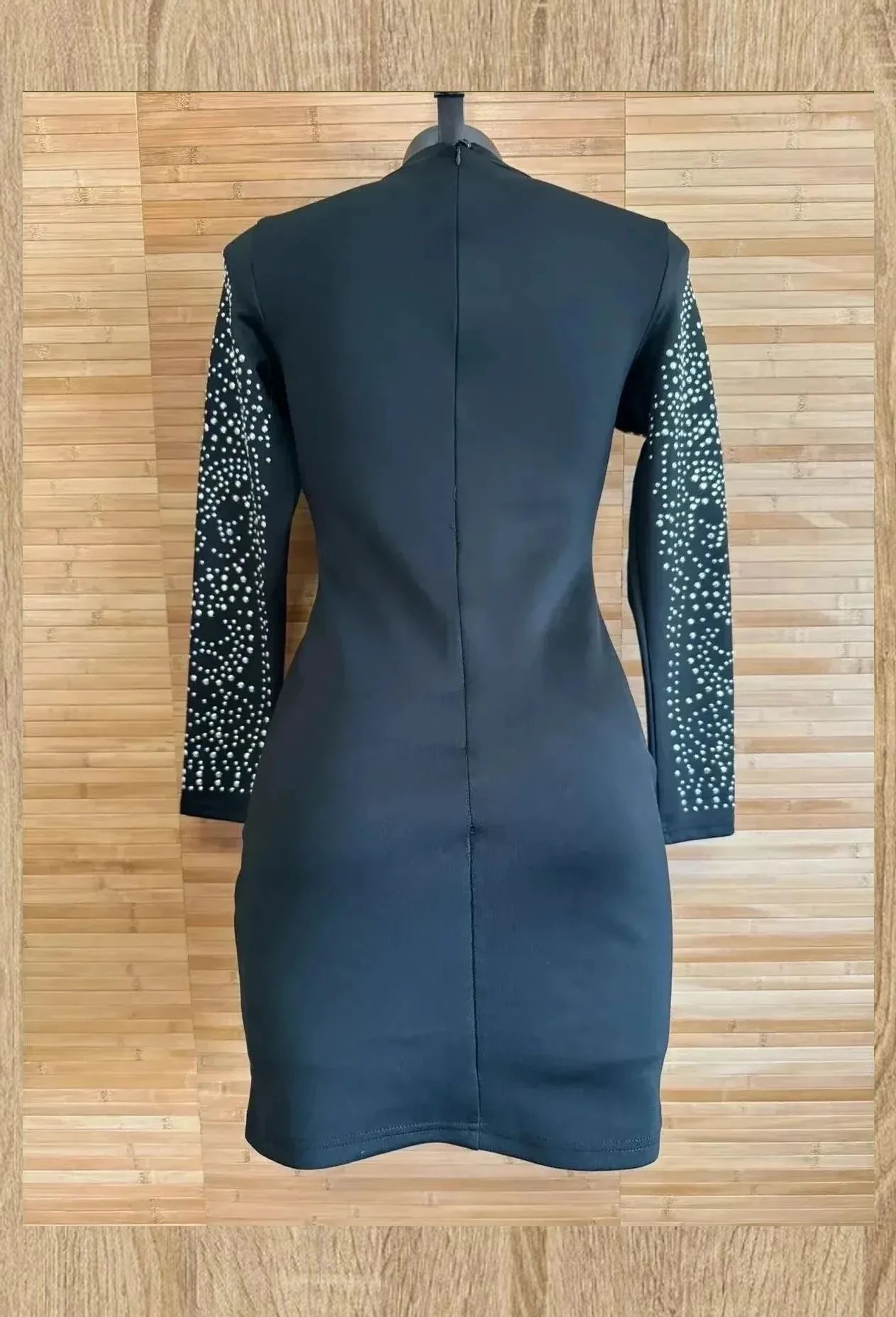 Vestido negro mini con tachuelas plateadas talla S 😍 – La Boutique – taille S / 36 / 8 4