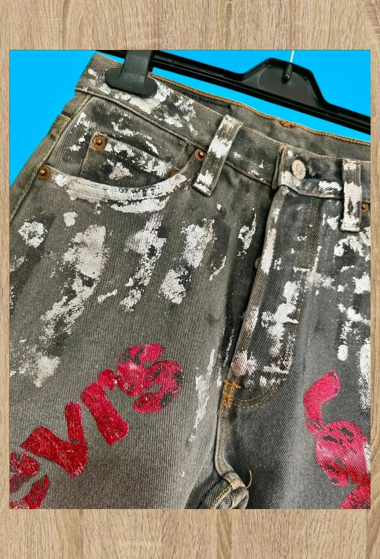 Espectacular vaquero Levis vintage, customizado metalizado, talla 38 😍 – Levi's – taille M / 38 / 10 5