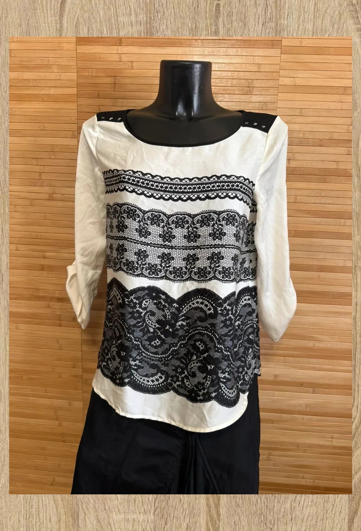 Blusa satinada marca Méxx talla 38 😍