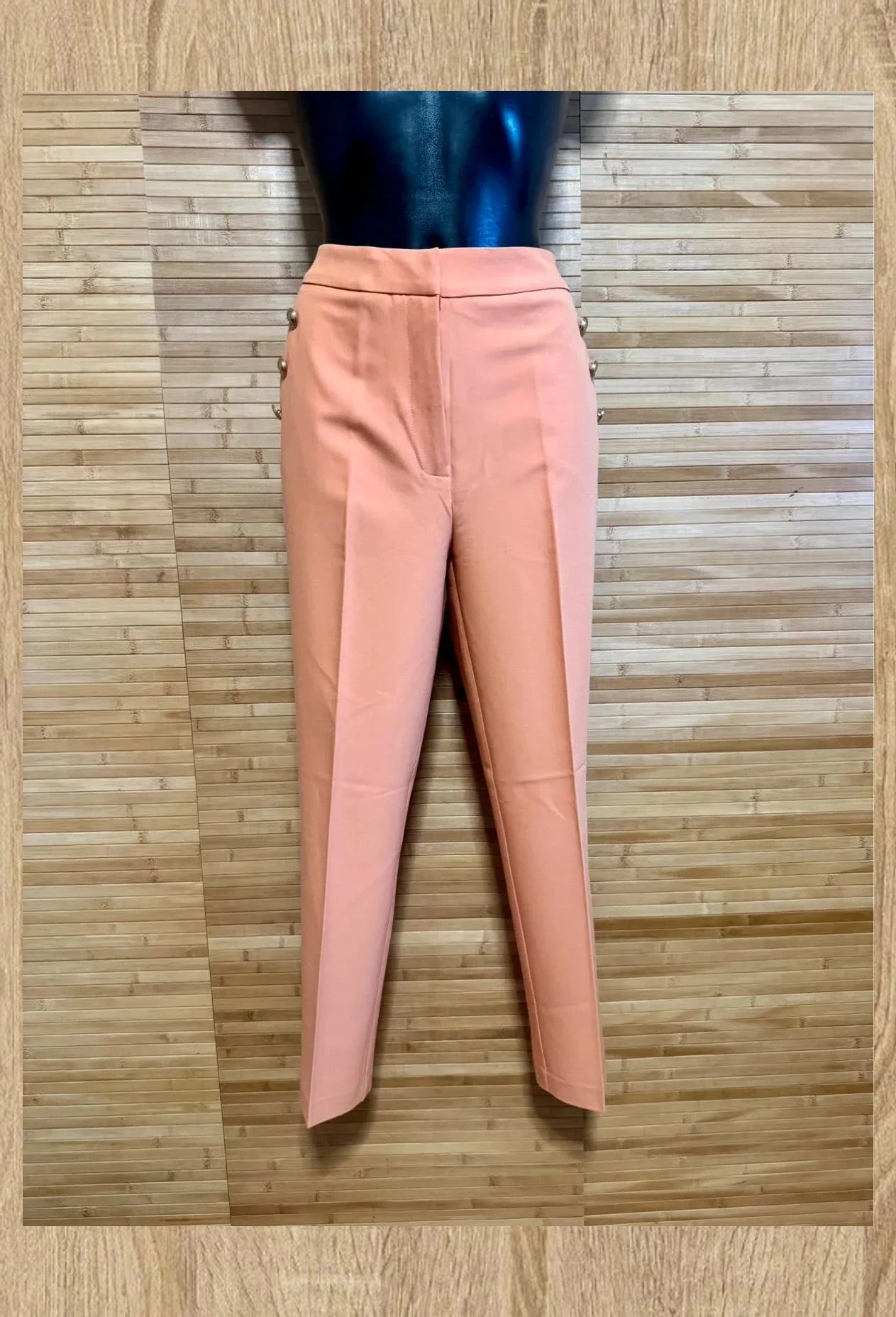 Divino pantalón pinza color melocotón de marca Lascana,talla 40 😍