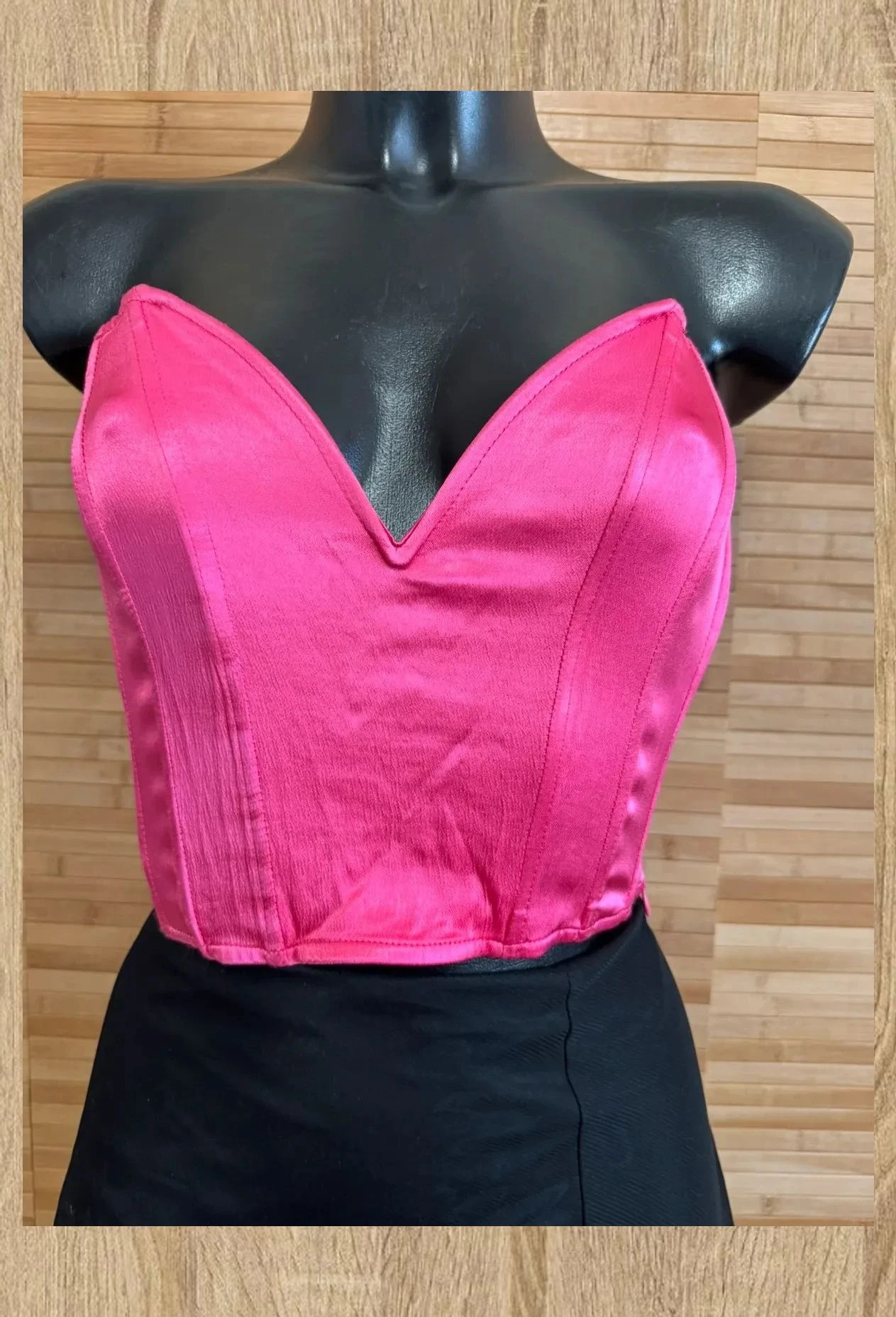 Crop top corpiño de Zara , talla M 😍 – Zara – taille M / 38 / 10 2