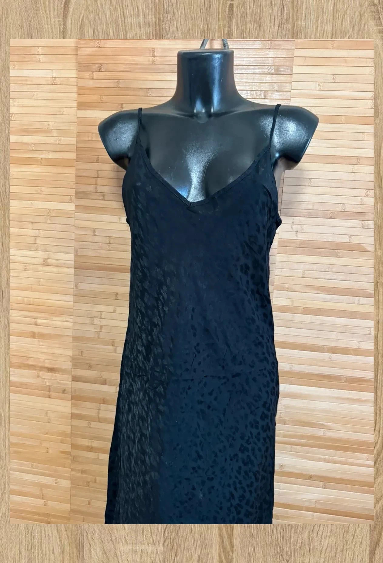 Vestido largo satinado de Zara , talla XL 😍 – Zara – taille XL / 42 / 14 3