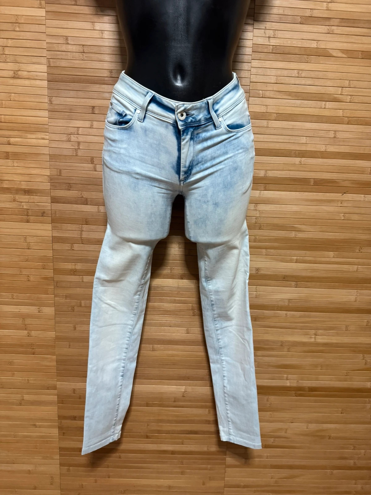 Vaquero pitillo salsa talla w26 😍
