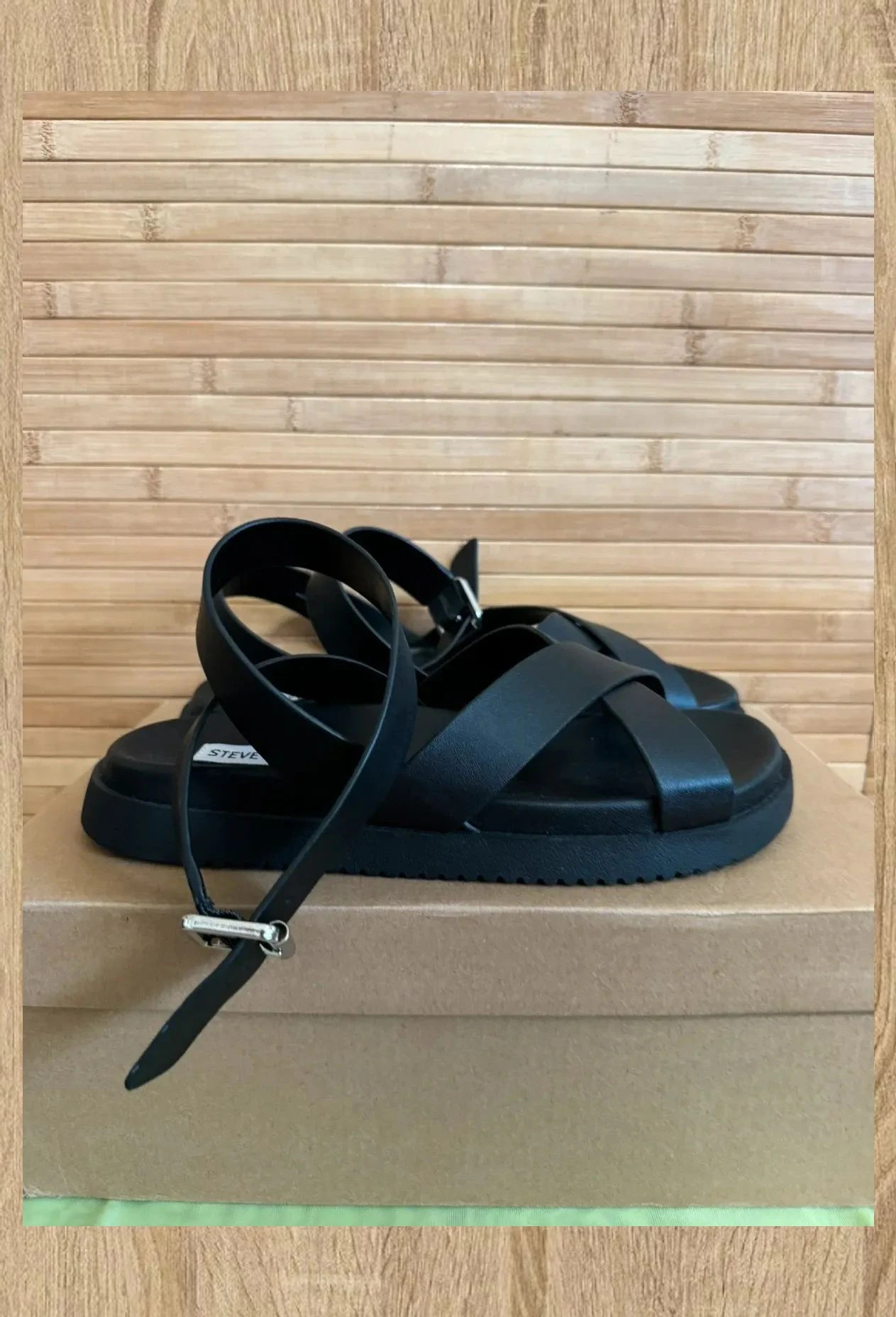 Sandalias planas negras de piel de Steve Madden , número 38 😍 – Steve Madden – taille 38 4