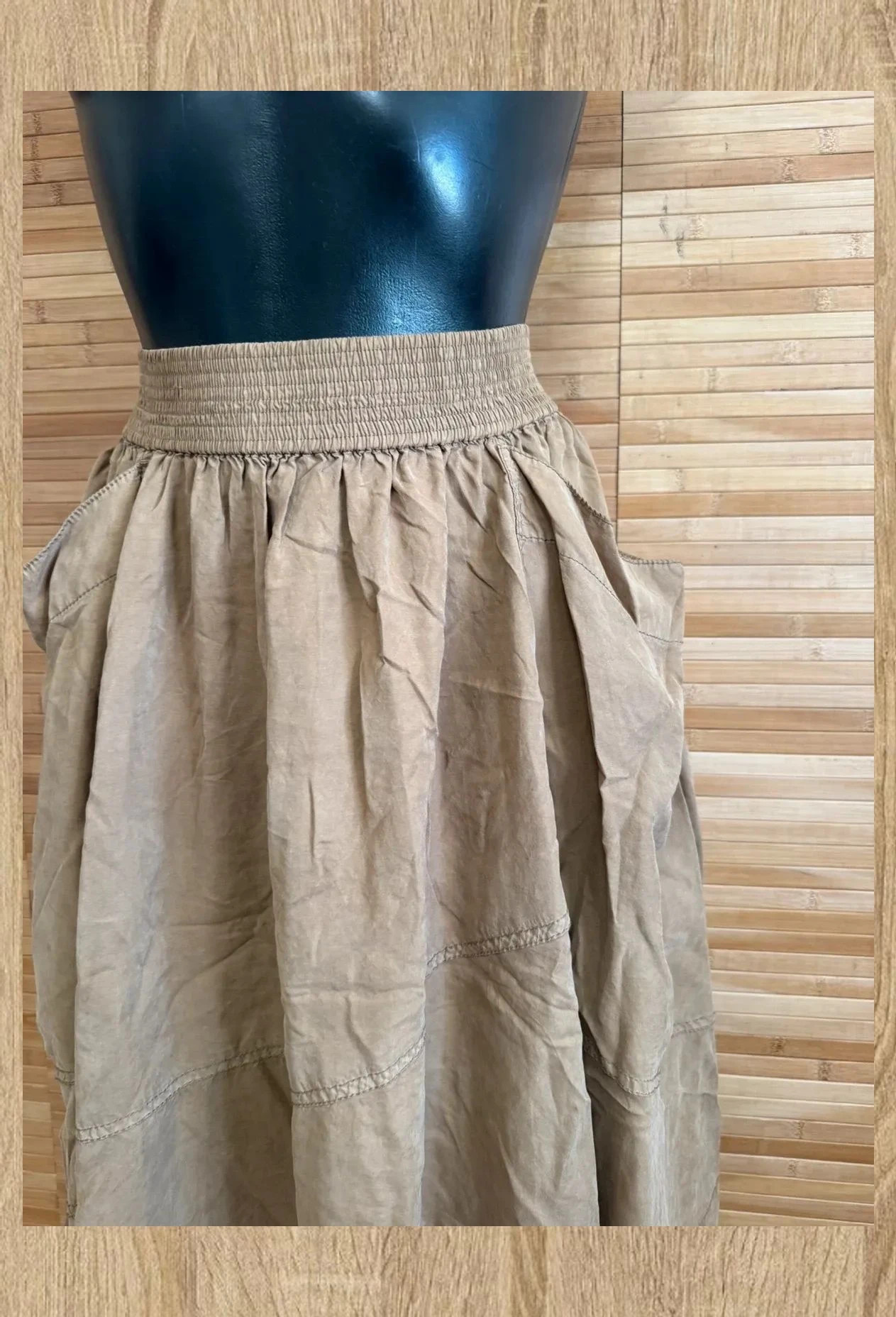 Espectacular falda midi vuelo 100% seda de marca Dkny , talla S 😍 – DKNY – taille S / 36 / 8 2