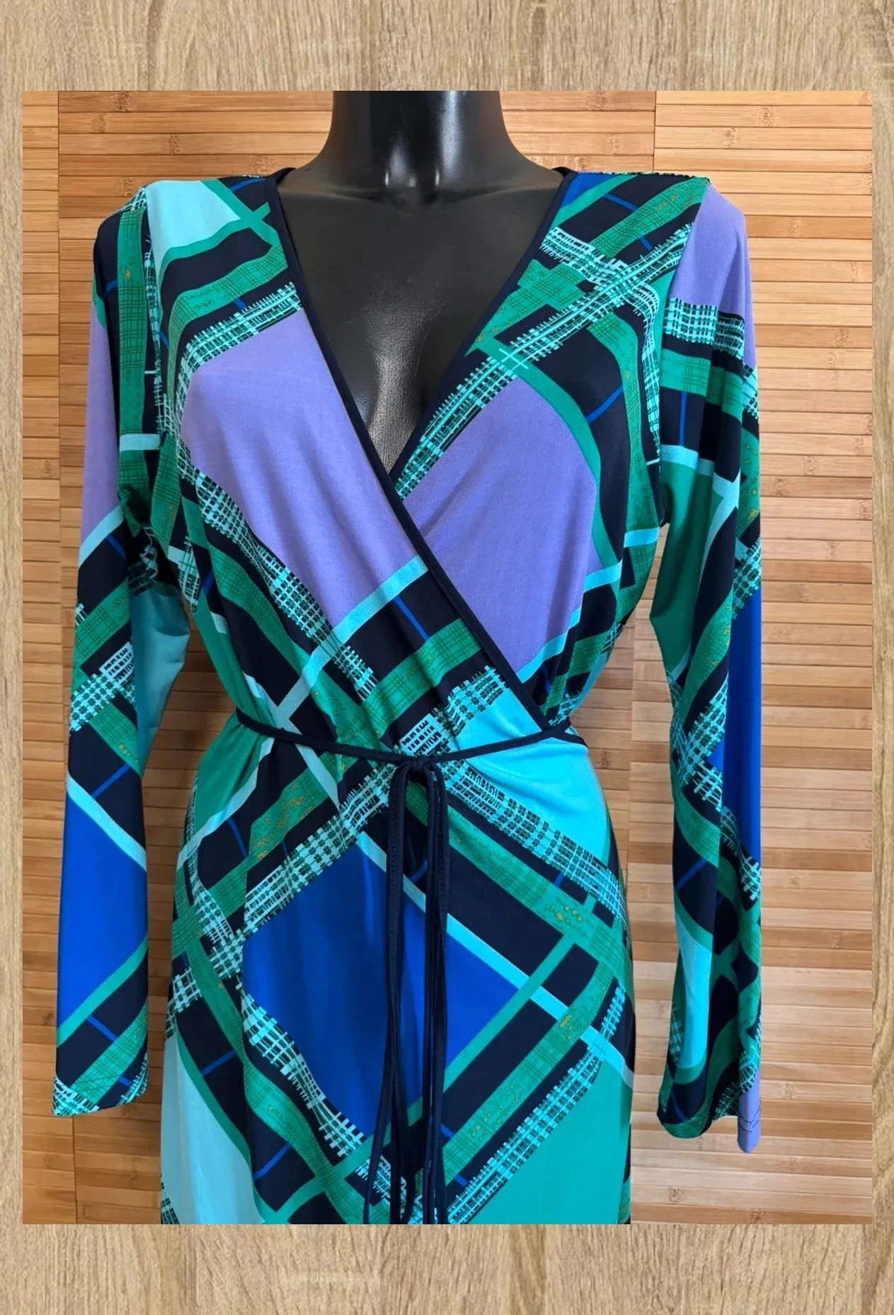 Divino vestido cruzado marca Leora talla XL 😍 – Leora – taille XL / 42 / 14 4
