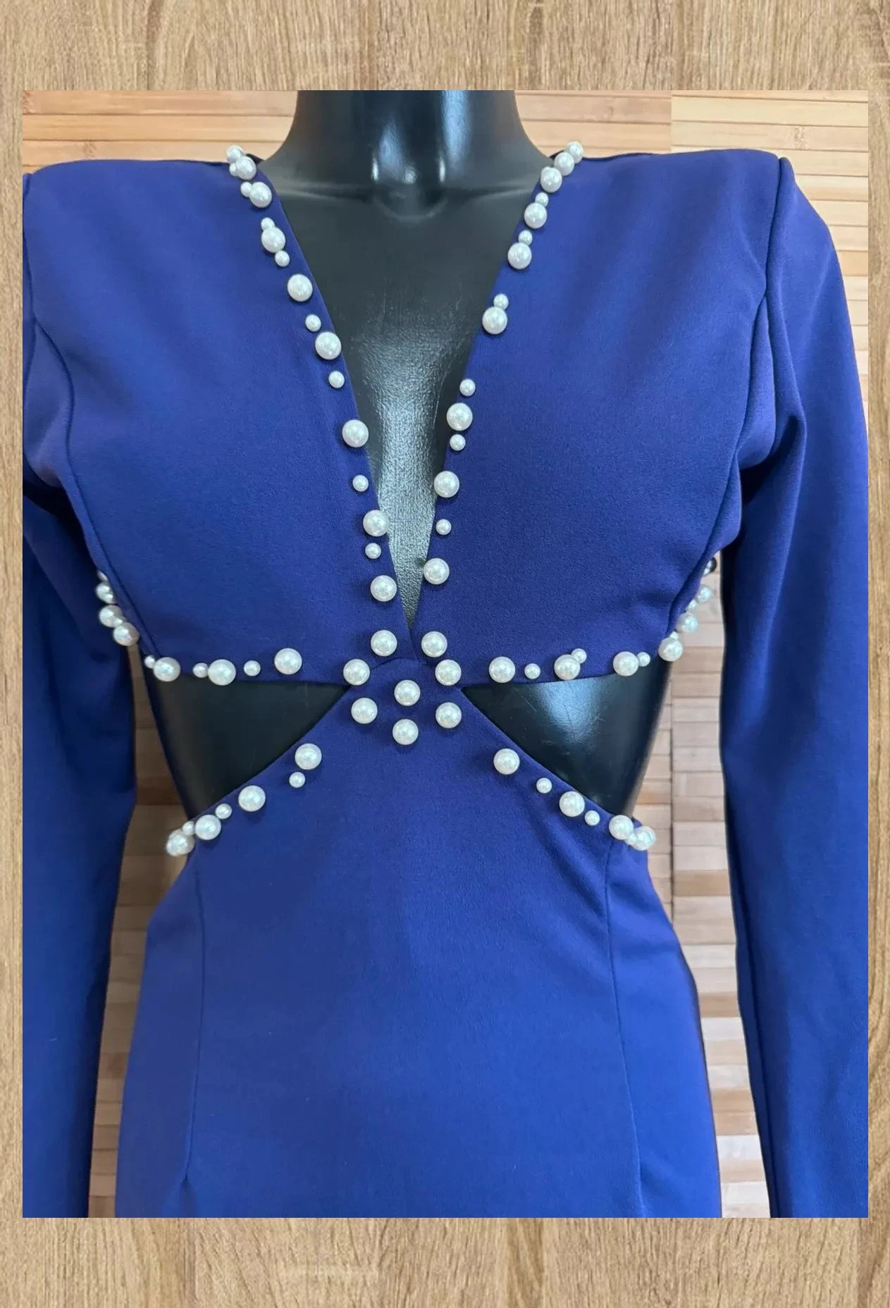 Divino vestido fiesta con aberturas y perlitas , talla única para S 😍 – La Boutique – taille Taille unique 4
