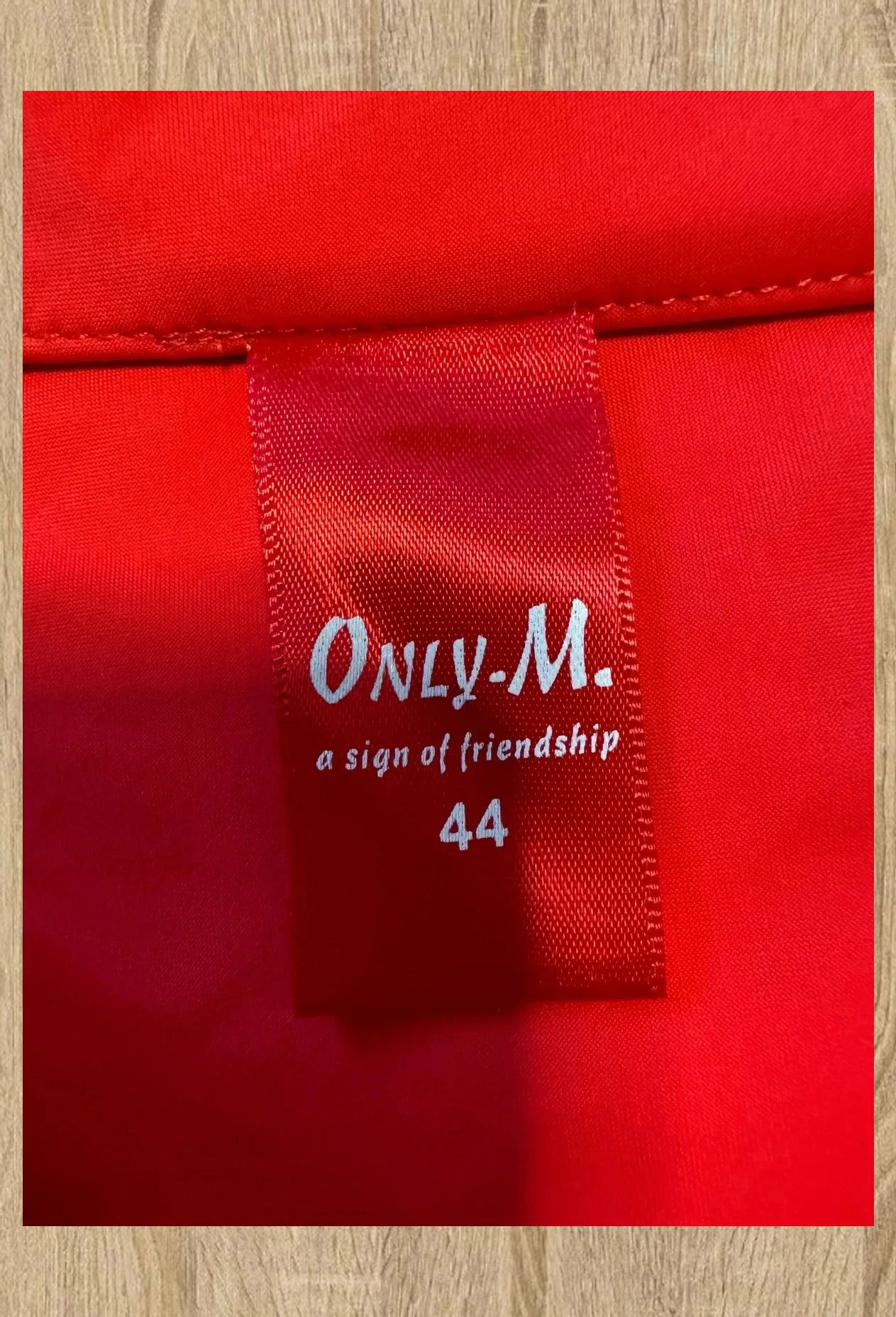 Divino vestido oversize marca Only-M. Talla 44 😍 – Only-M. – taille XL / 42 / 14 5