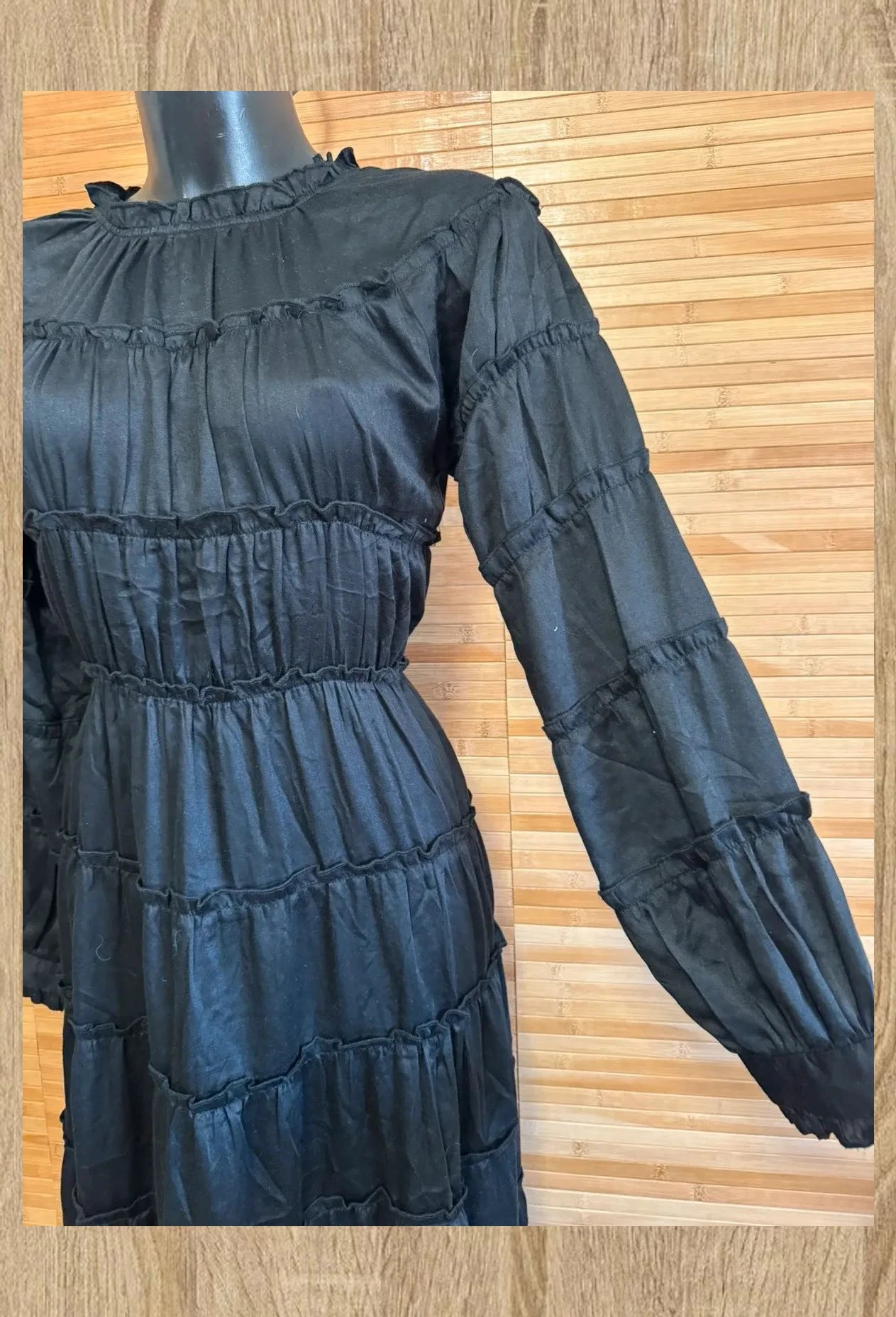Divino vestido negro tela viscosa tacto seda , marca Mapp talla S 😍 – MAPP – taille S / 36 / 8 4