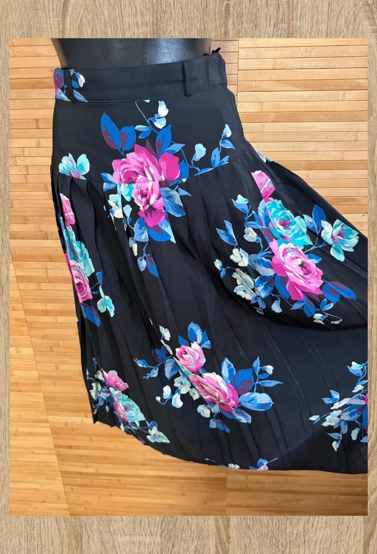 Divina falda vintage , talla 38 😍 – Vintage – taille M / 38 / 10 4