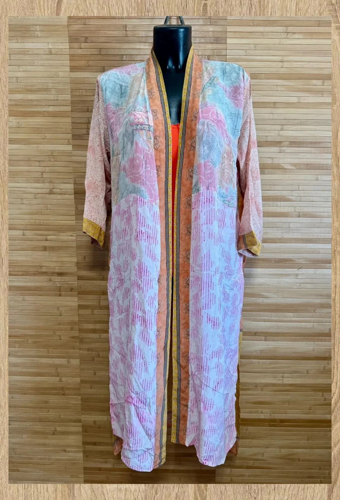 Espectacular kimono seda , marca Cofur Denmark, talla única con bolsillos 😍 – Cofur – taille Taille unique 2