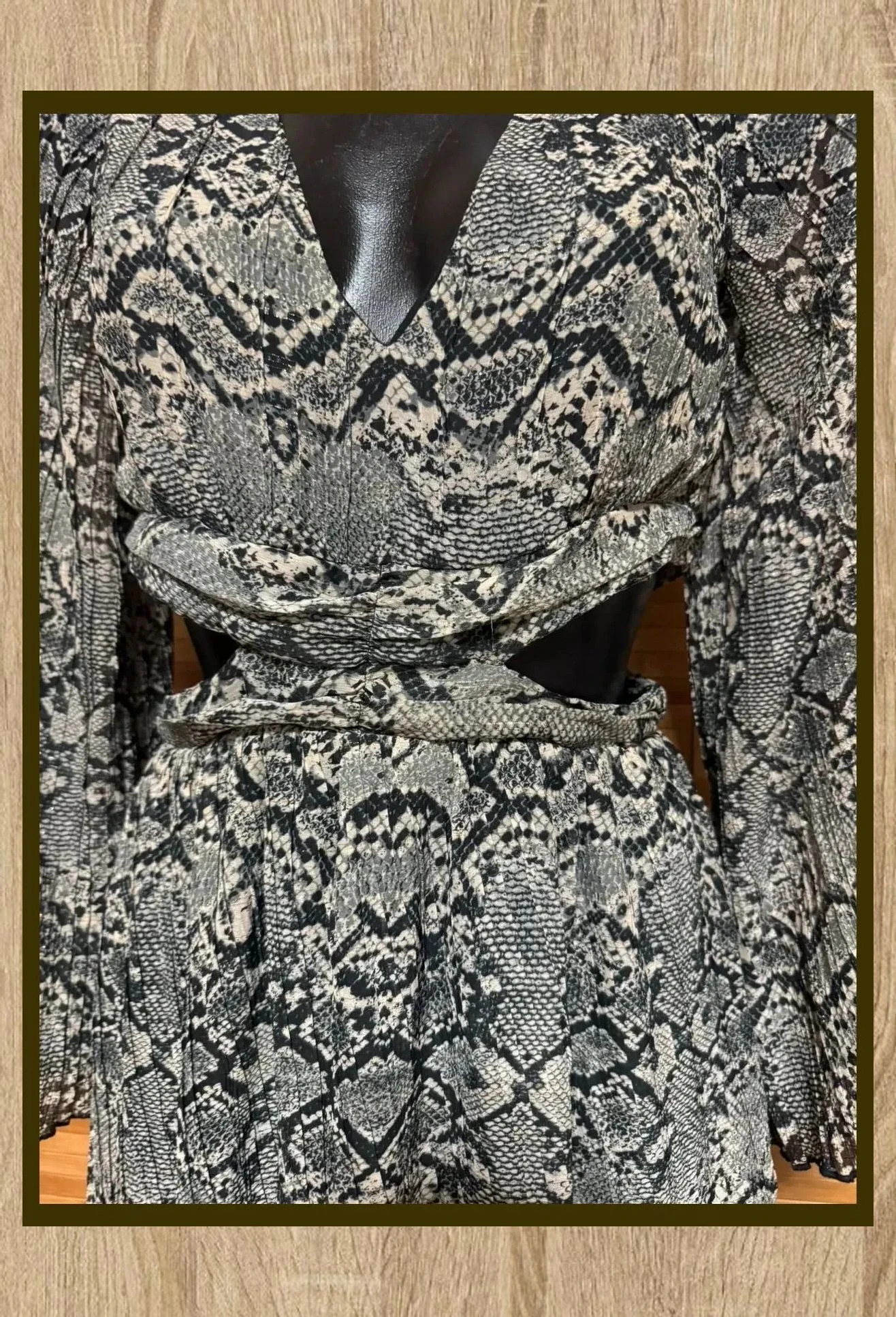 Divino vestido plisado de Zara , estampado animal print , talla XS 😍 – Zara – taille XS / 34 / 6 5