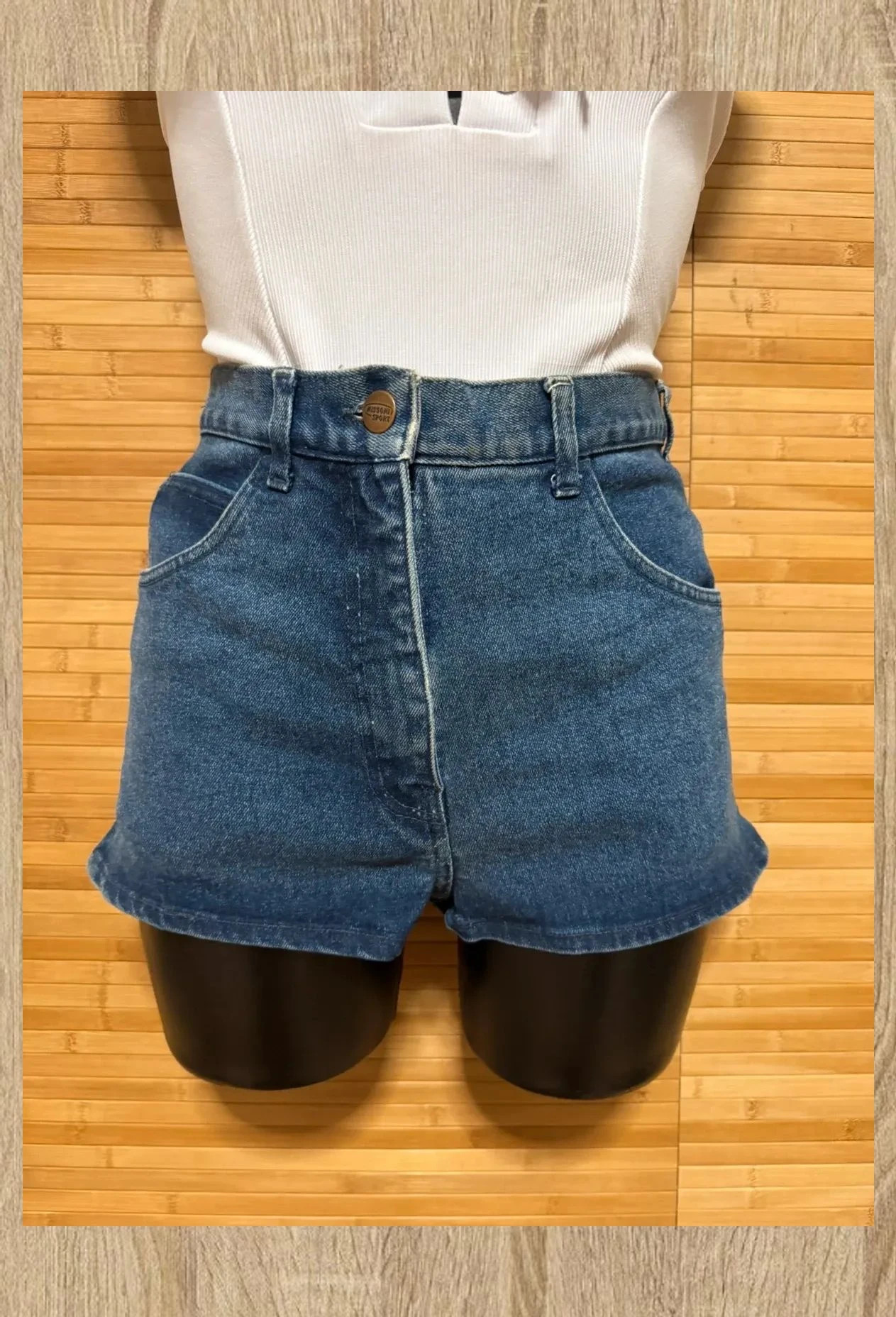 Divino short vintage cintura alta de Missoni 😍 – Missoni – taille M / 38 / 10 2