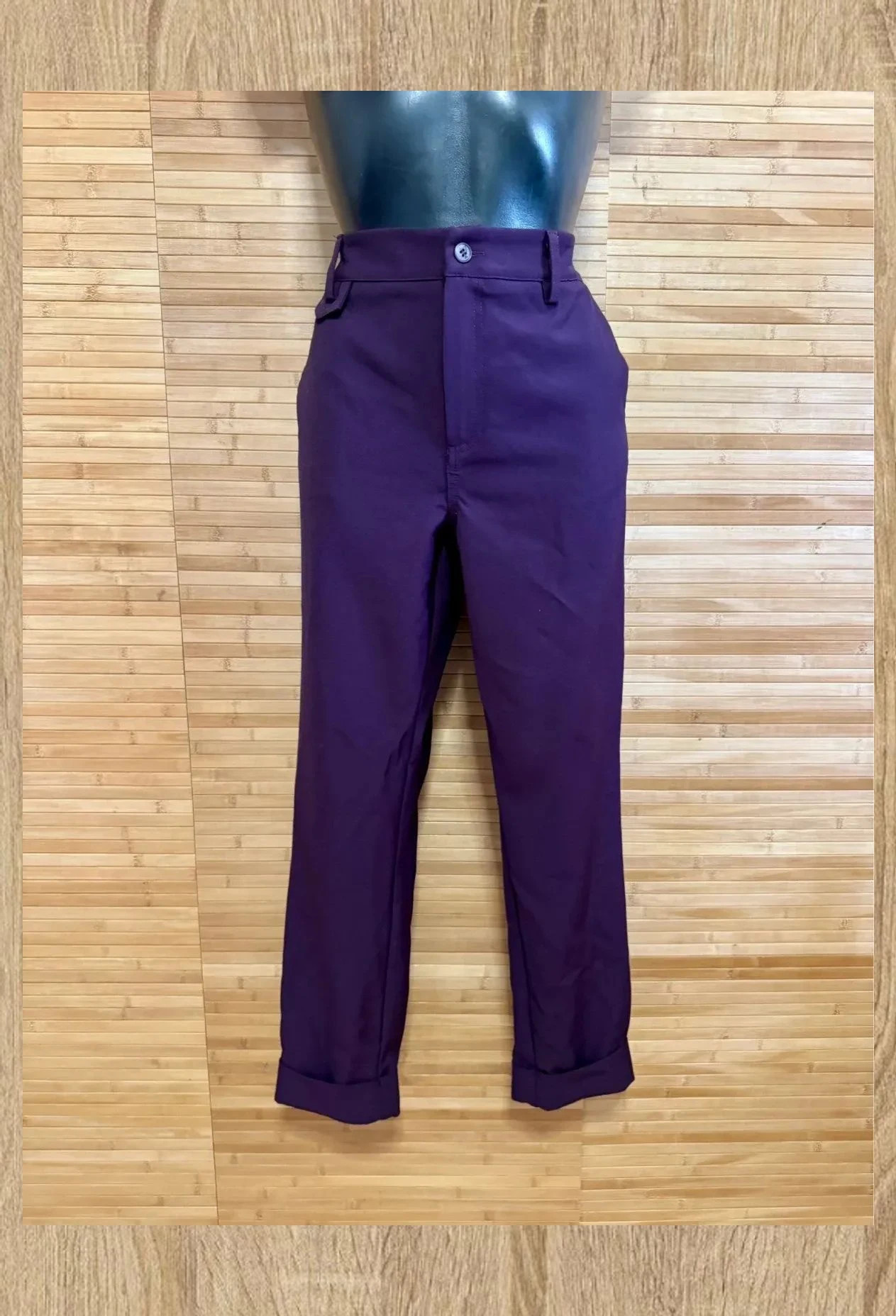 Pantalones morados marca Puré by Zizo talla 36 😍