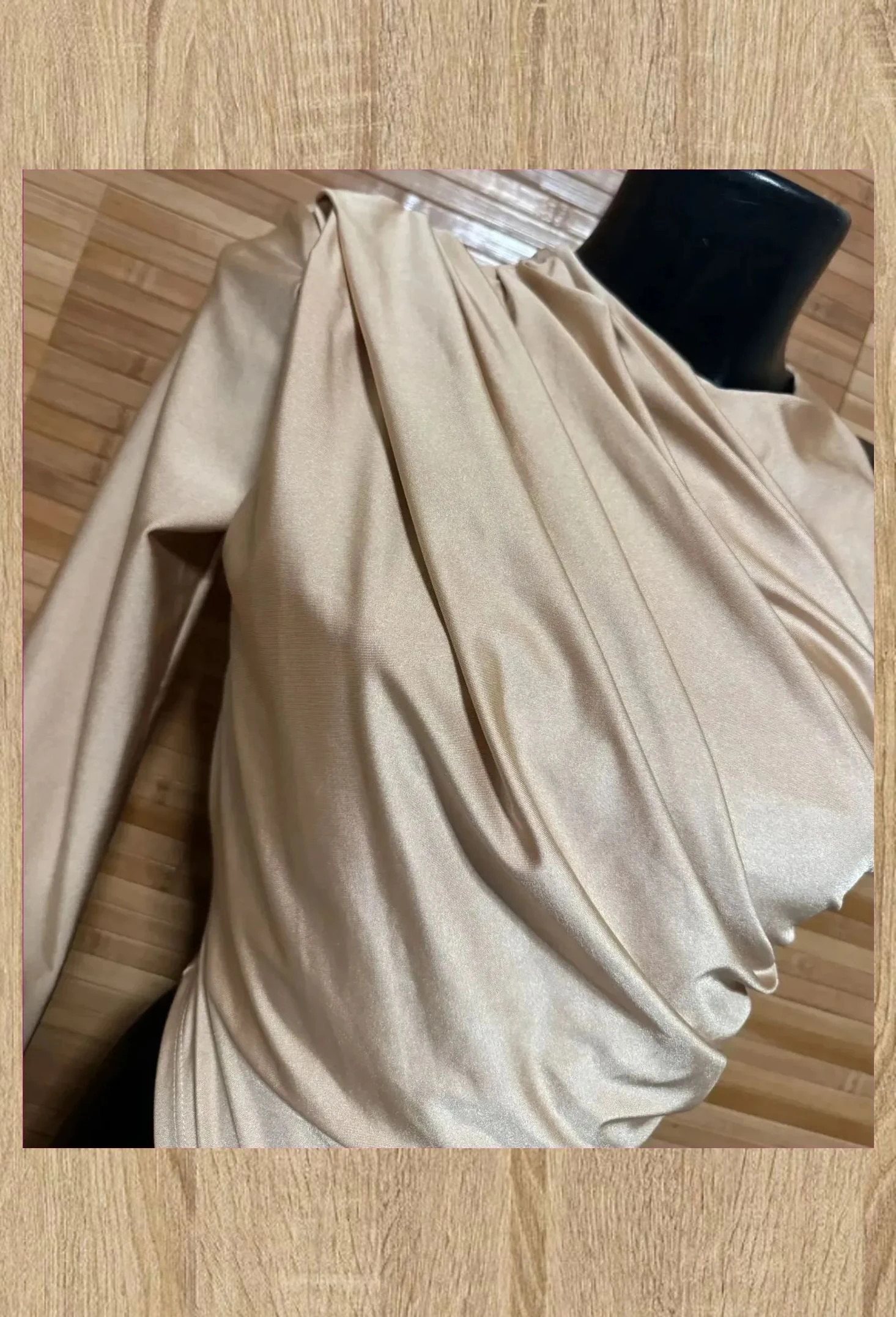 Divino body fruncido con una manga , talla única para S/M 😍 – La Boutique – taille Taille unique 3