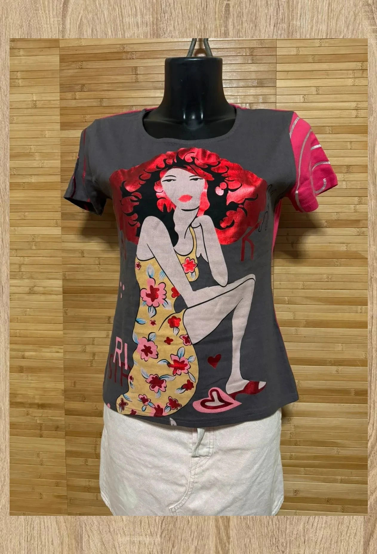 Divina camiseta de custo Barcelona , talla L 😍