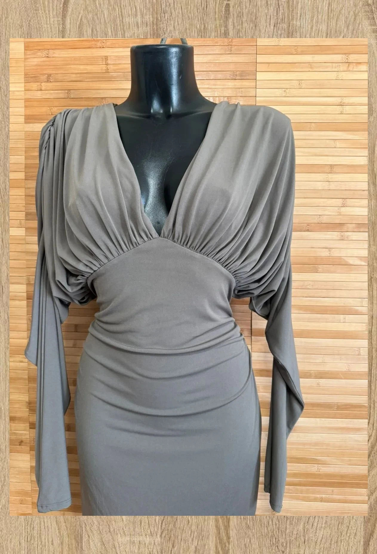 Espectacular vestido drapeado de Zara , elástico, talla L 😍 – Zara – taille L / 40 / 12 3