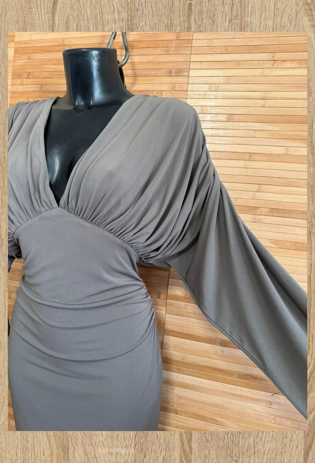 Espectacular vestido drapeado de Zara , elástico, talla L 😍 – Zara – taille L / 40 / 12 4