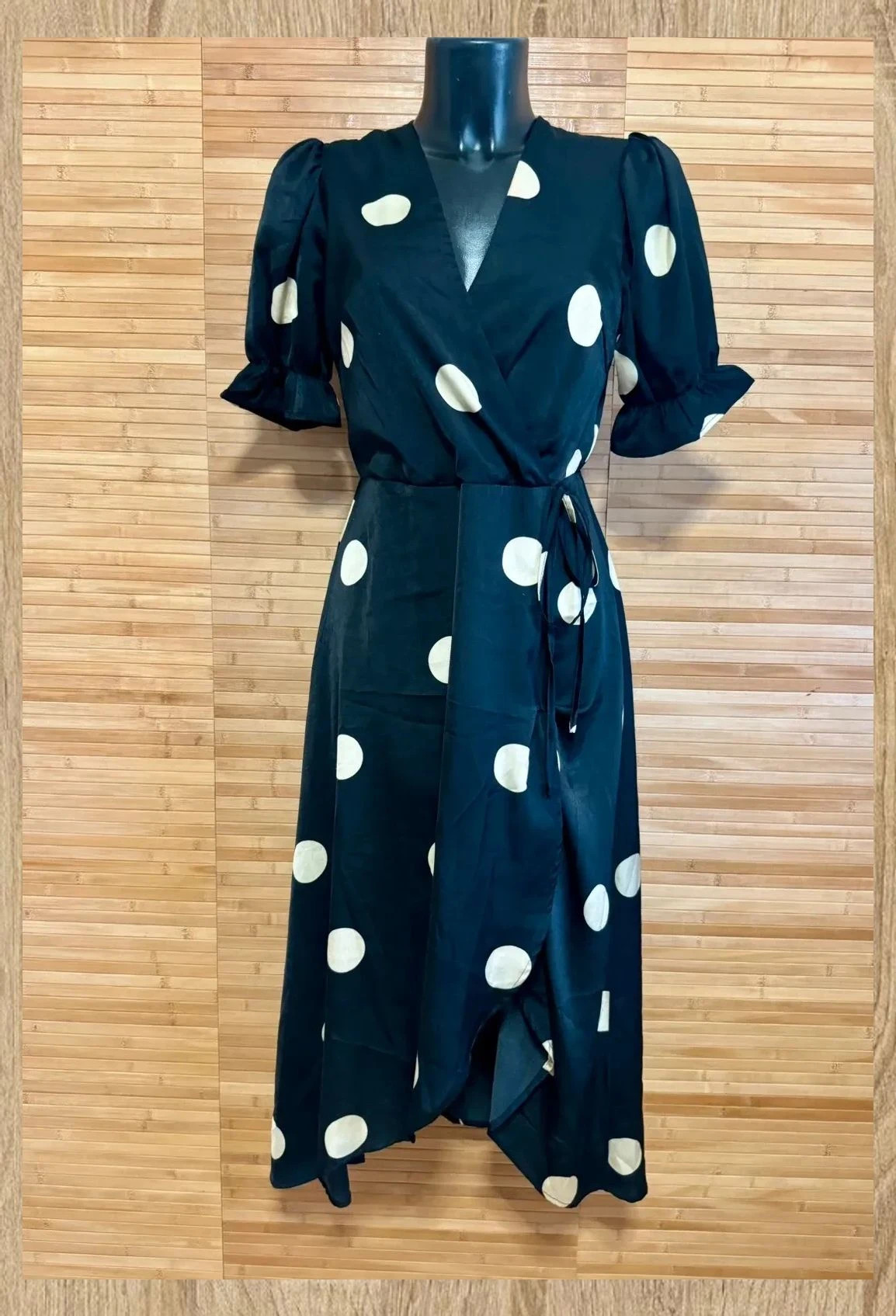 Divino vestido lunares AX paris talla 38 😍