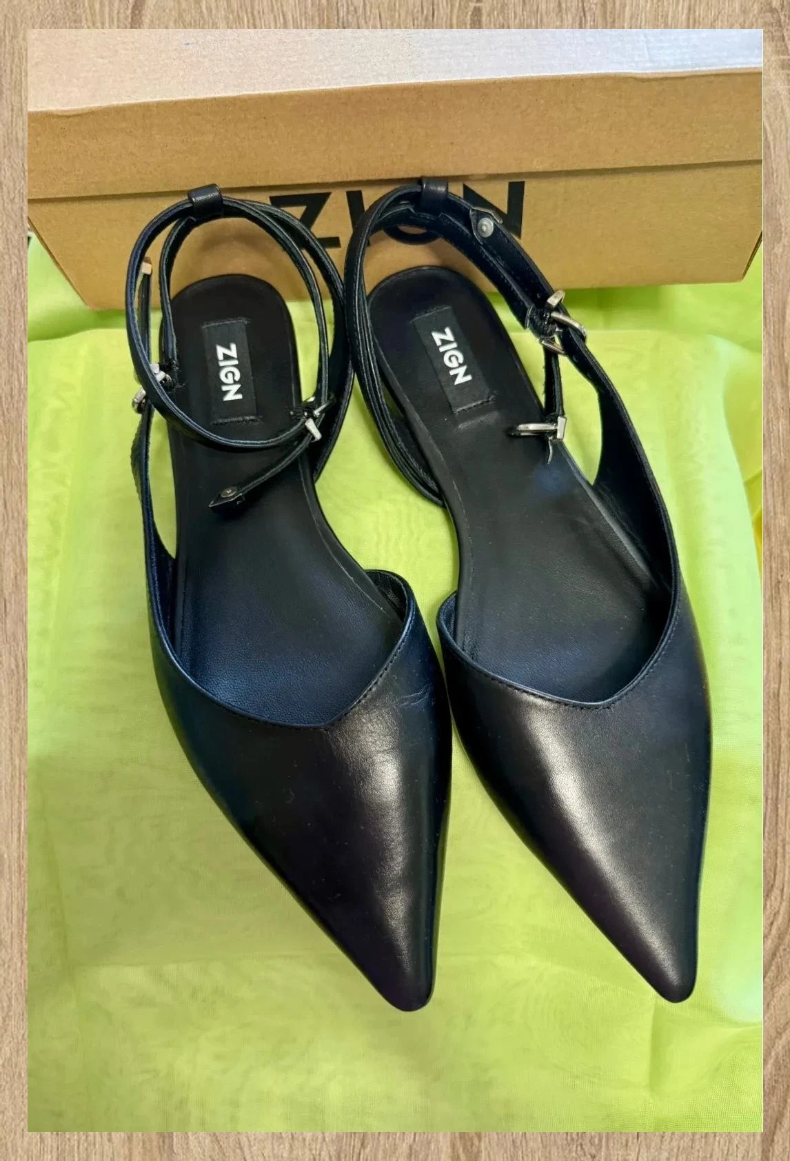 Divina manoletinas piel negras de marca Zign , talla 40 😍