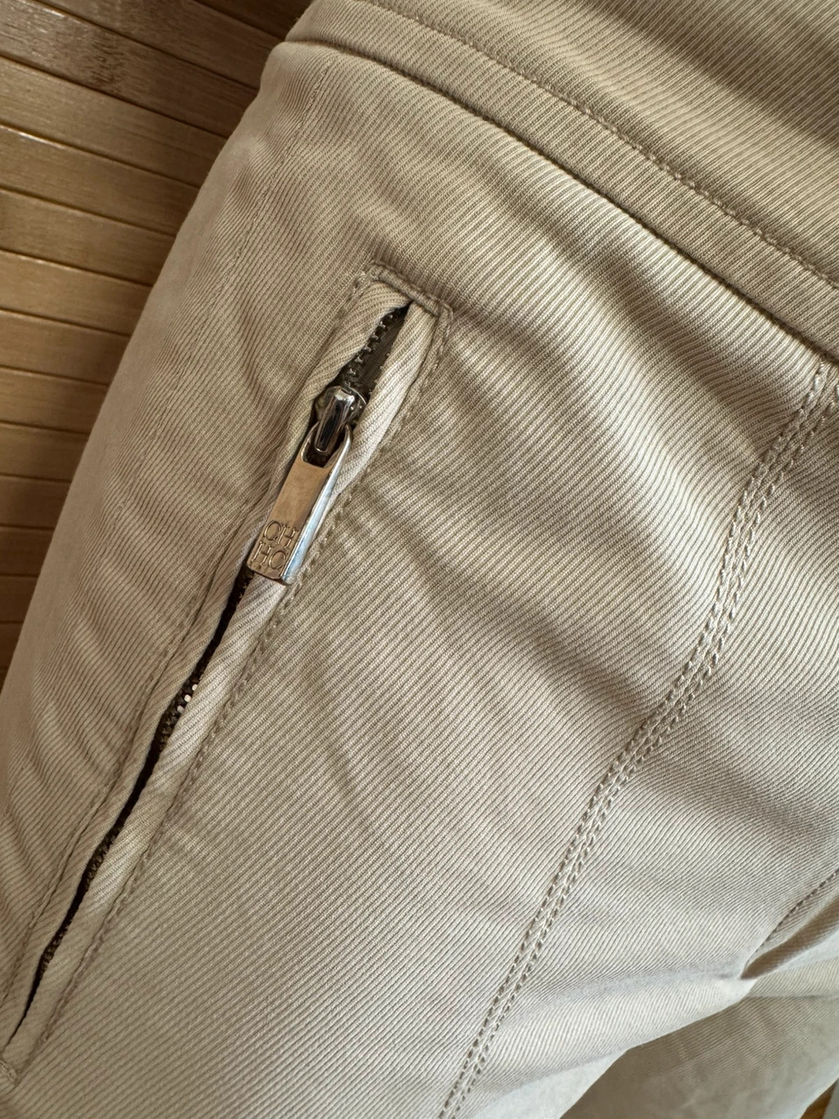 Pantalones pitillo color beige claro talla S 😍 – Carolina Herrera – taille S / 36 / 8 4