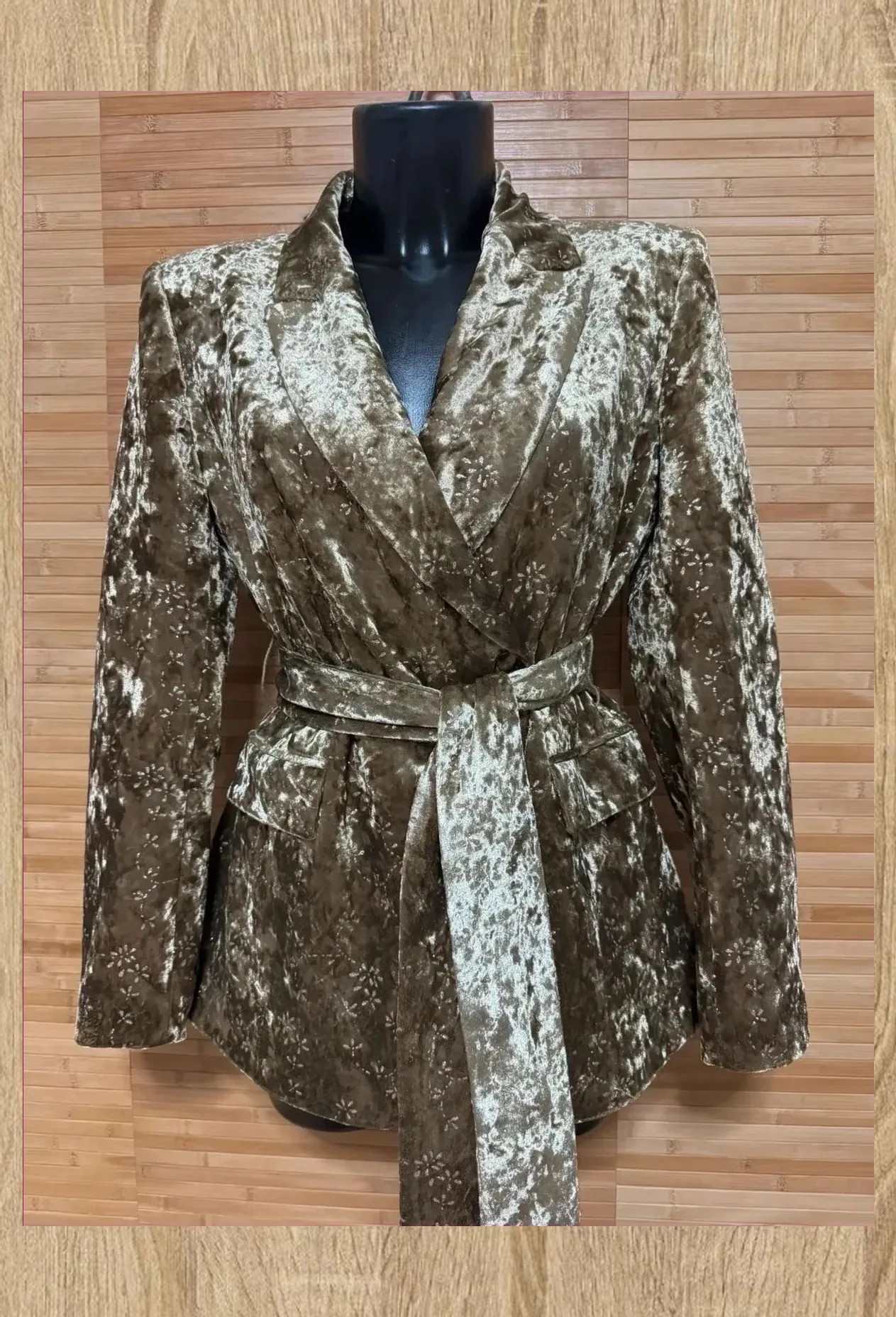 Espectacular blazer terciopelo con brillo de Zara , talla M 😍 – Zara – taille M / 38 / 10 3