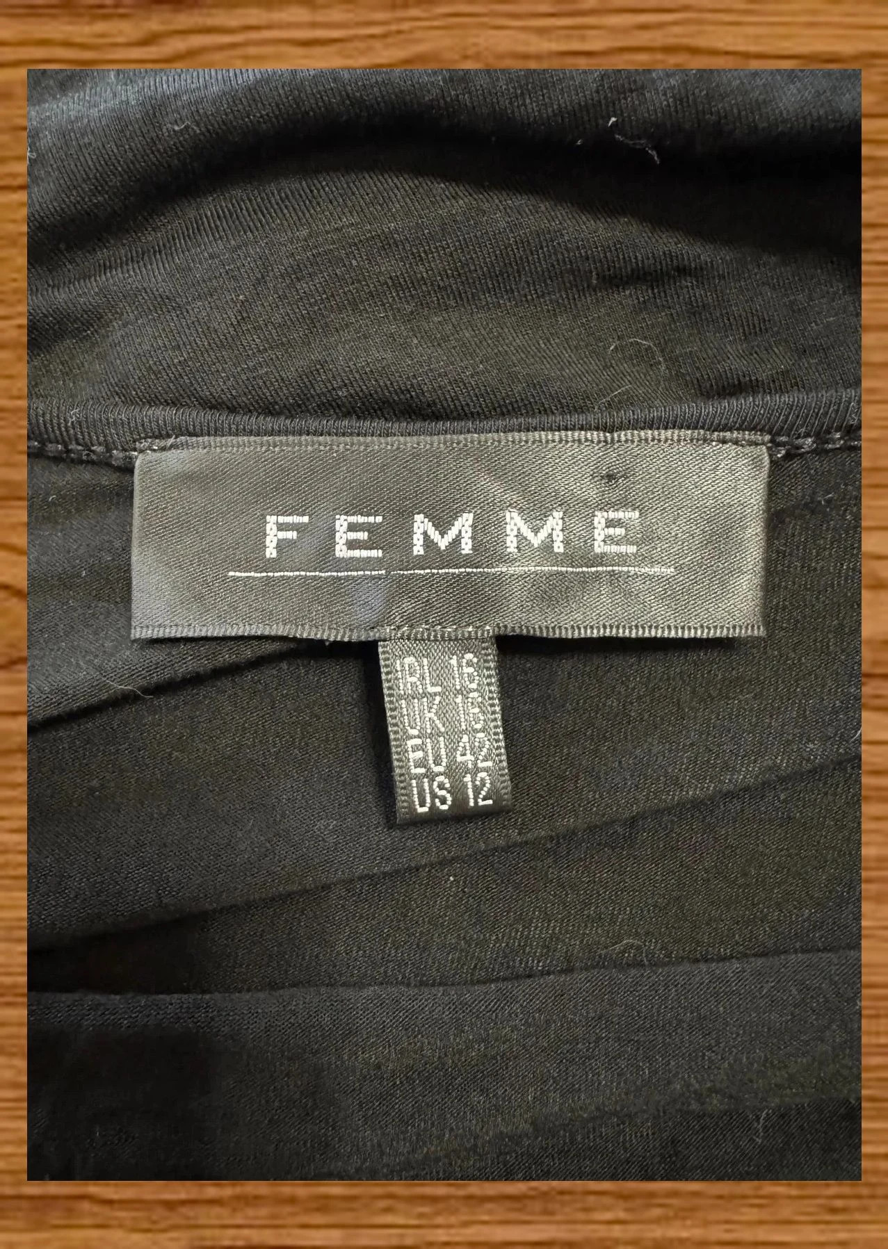 Divino vestido negro tela viscosa elástica de marca Femme talla 42 😍 – Femme – taille XL / 42 / 14 4