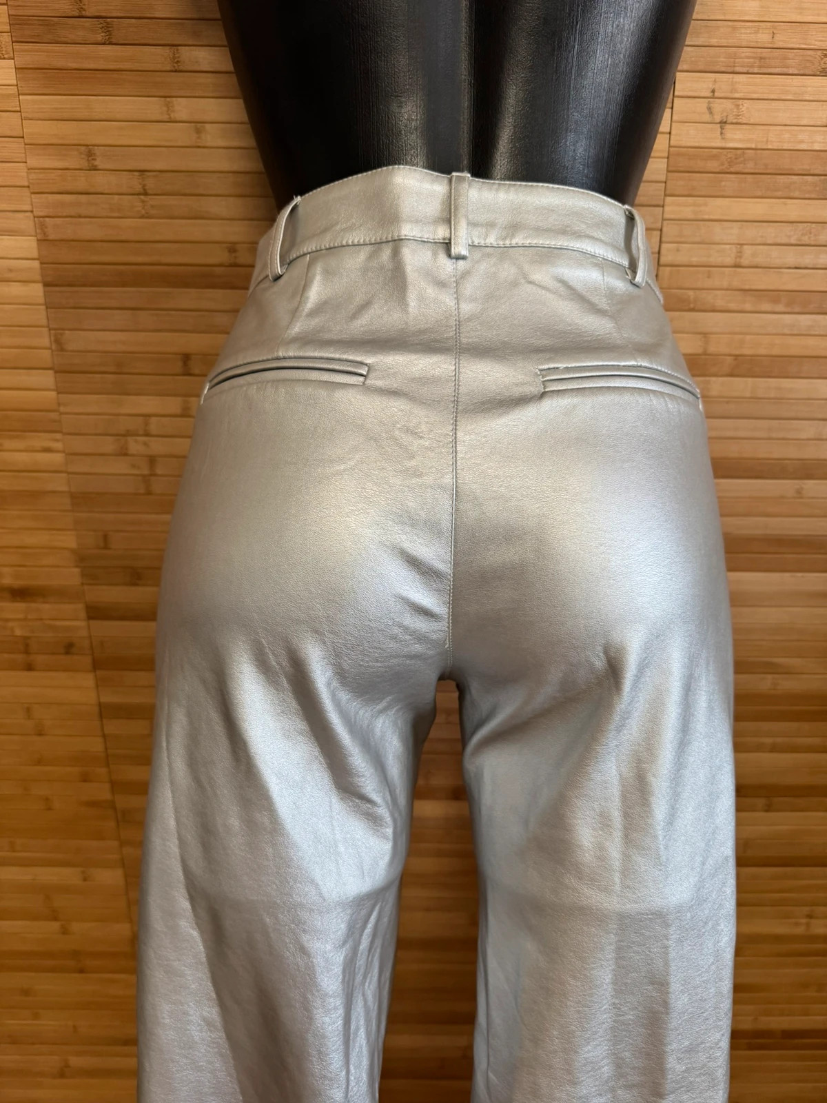 Divino pantalón polipiel, plateado , marca Bimani talla 34 😍 – Bimani – taille XS / 34 / 6 5
