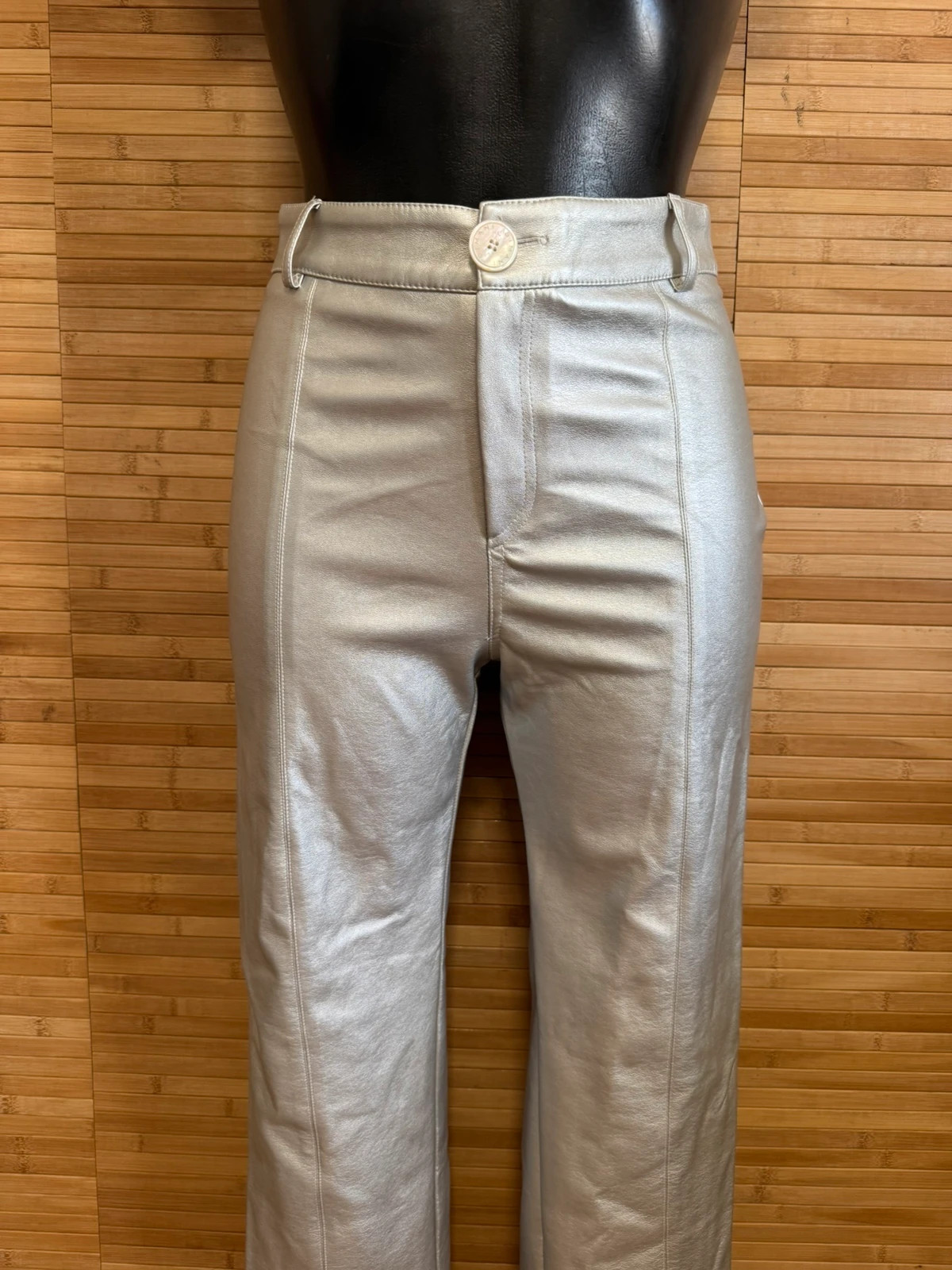 Divino pantalón polipiel, plateado , marca Bimani talla 34 😍 – Bimani – taille XS / 34 / 6 3
