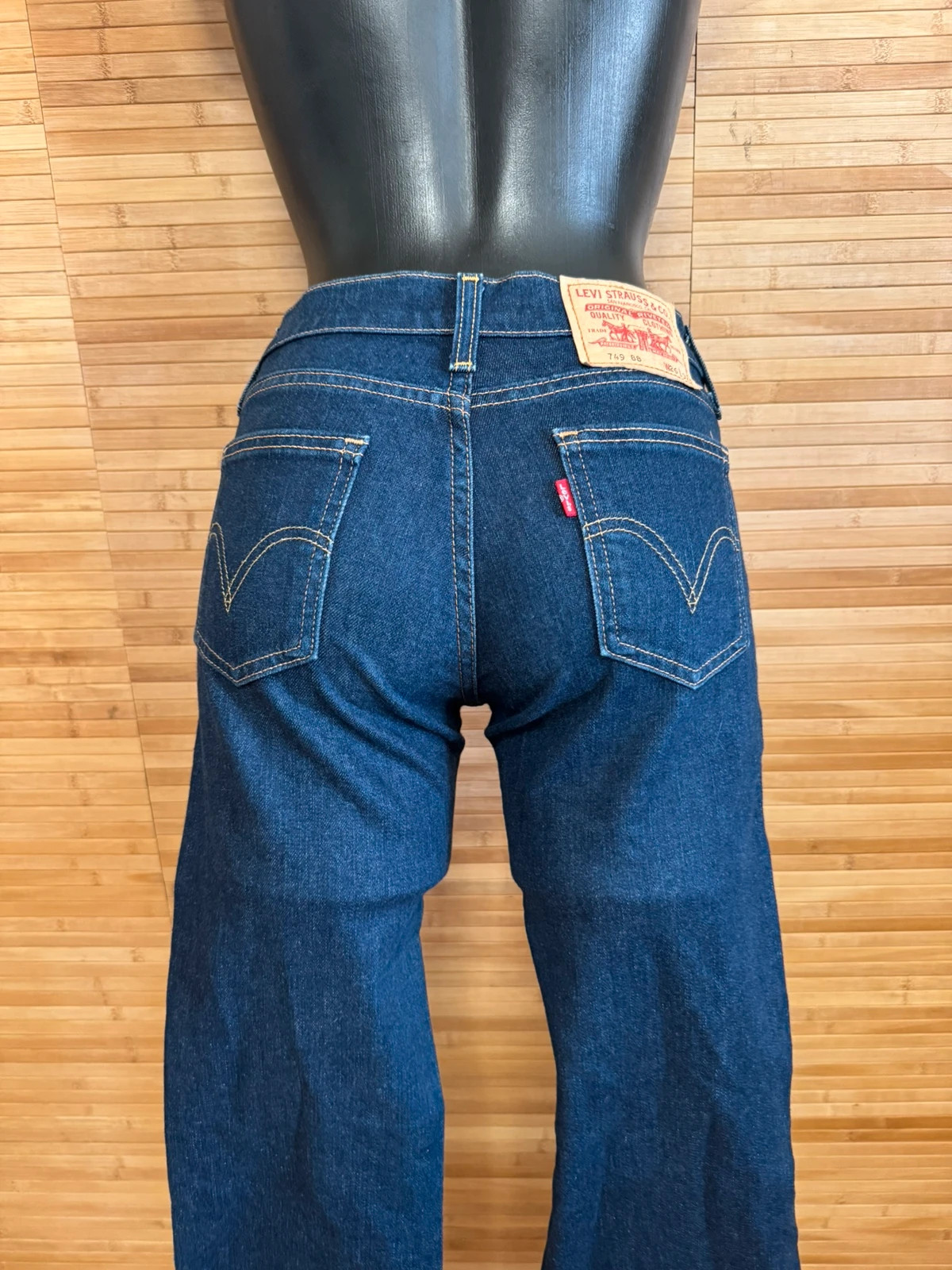 Divino vaquero Levis 749 talla 36 , cintura medio baja 😍 – Levi's – taille W26 | FR 36 5