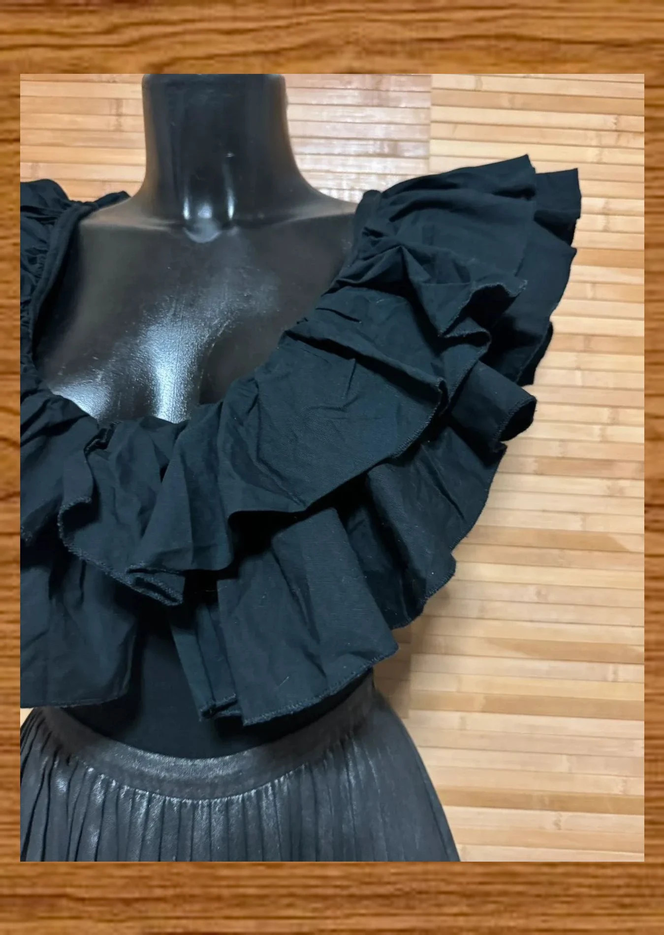 Divino body con volantes negro de Zara , talla S 😍 – Zara – taille S / 36 / 8 3