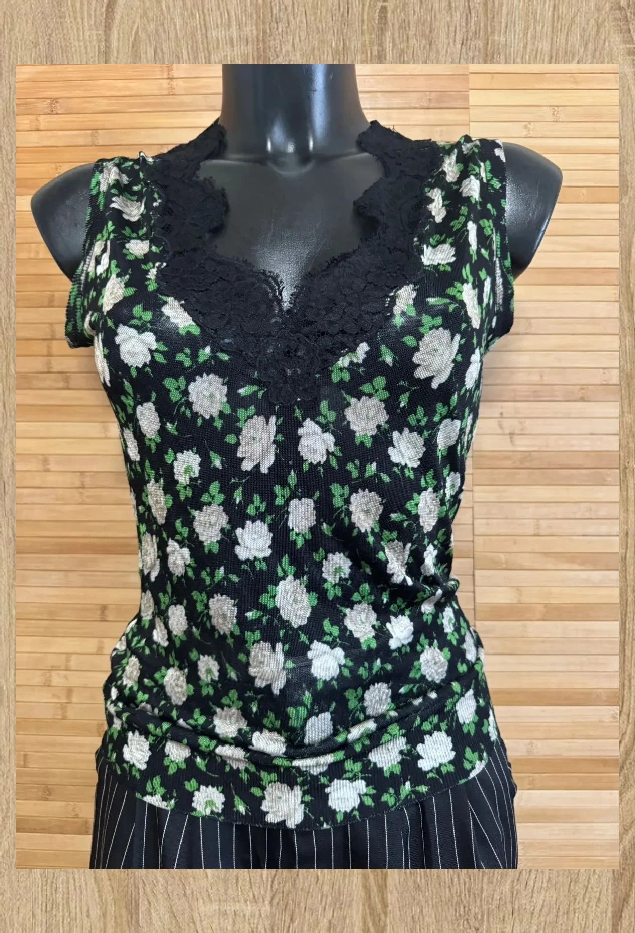 Blusa punto fino de dolce& gabbana talla M 😍 – Dolce & Gabbana – taille M / 38 / 10 2