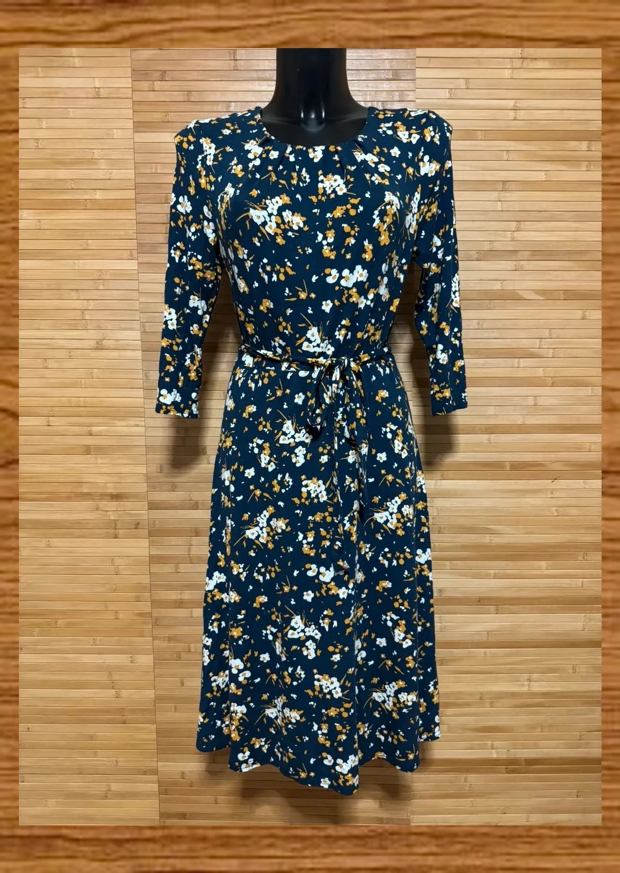 Divino vestido viscosa marca Tu , elástico, talla 40 😍