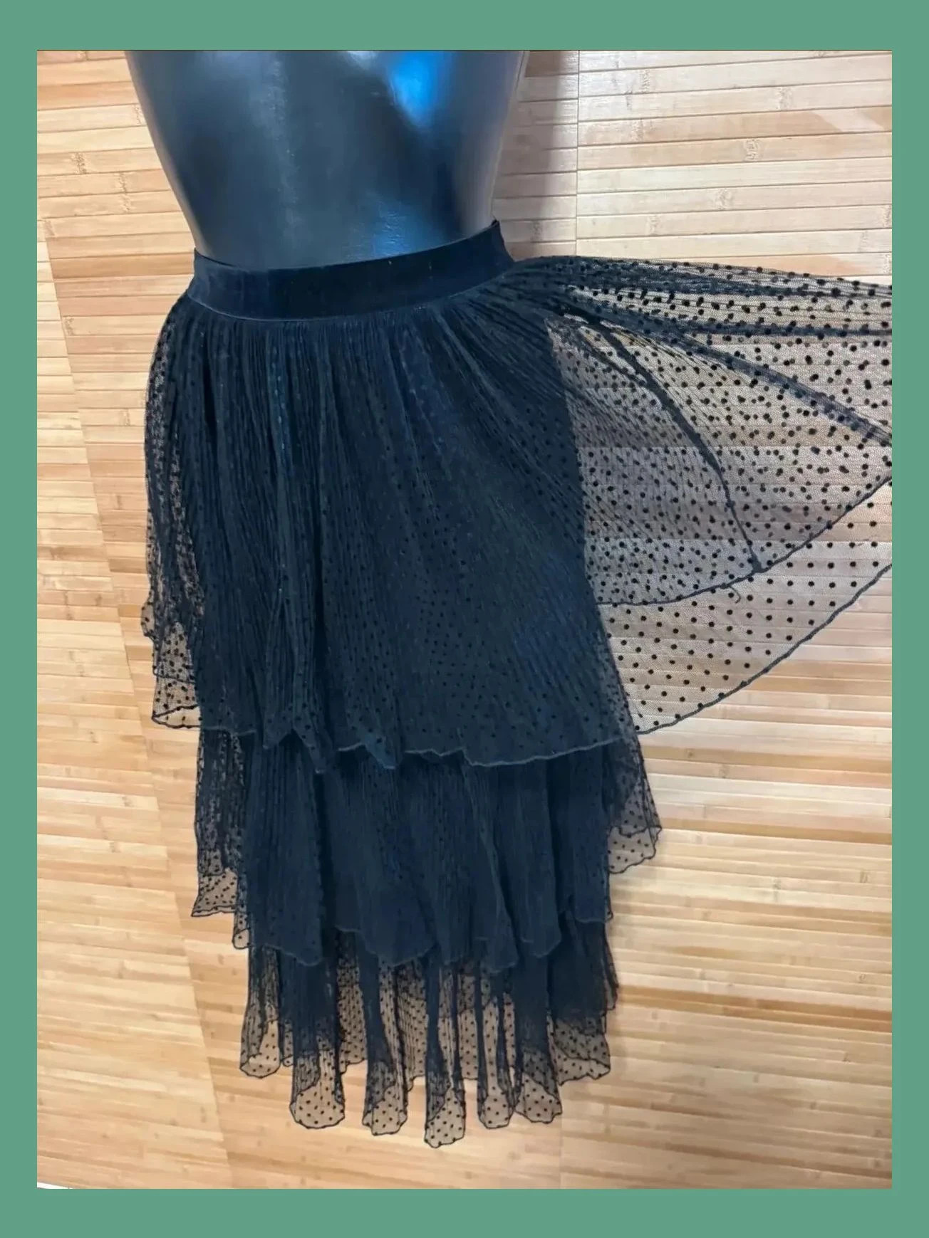 Divina falda capas tul de Zara talla XS 😍 – Zara – taille XS / 34 / 6 5