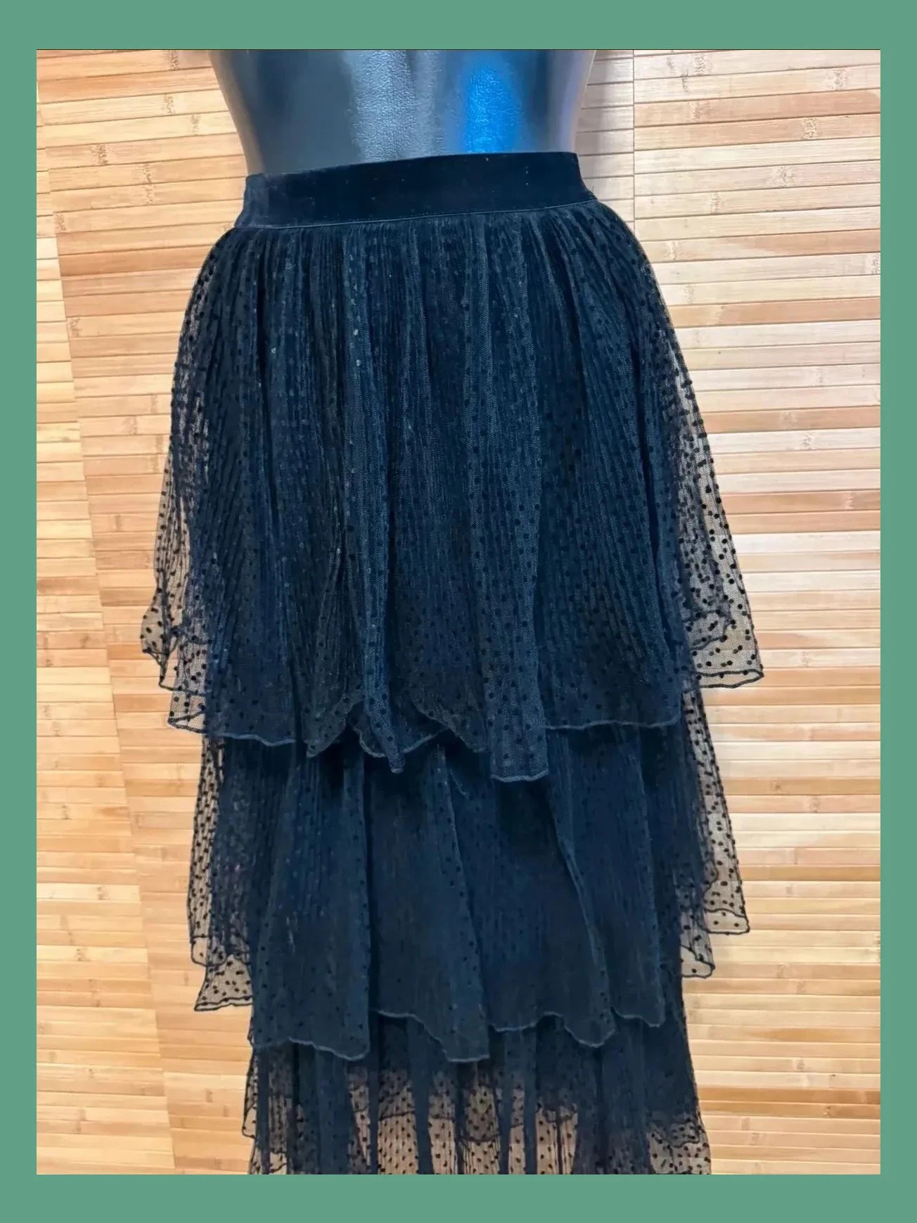 Divina falda capas tul de Zara talla XS 😍 – Zara – taille XS / 34 / 6 3