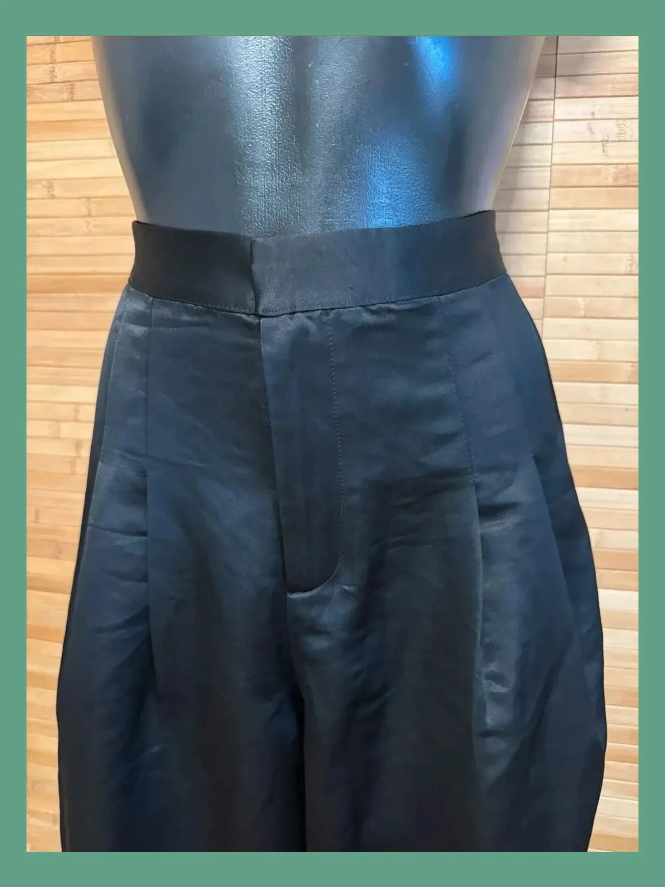 Divino pantalón ancho satinado , talla 36 😍 – Missguided – taille S / 36 / 8 3