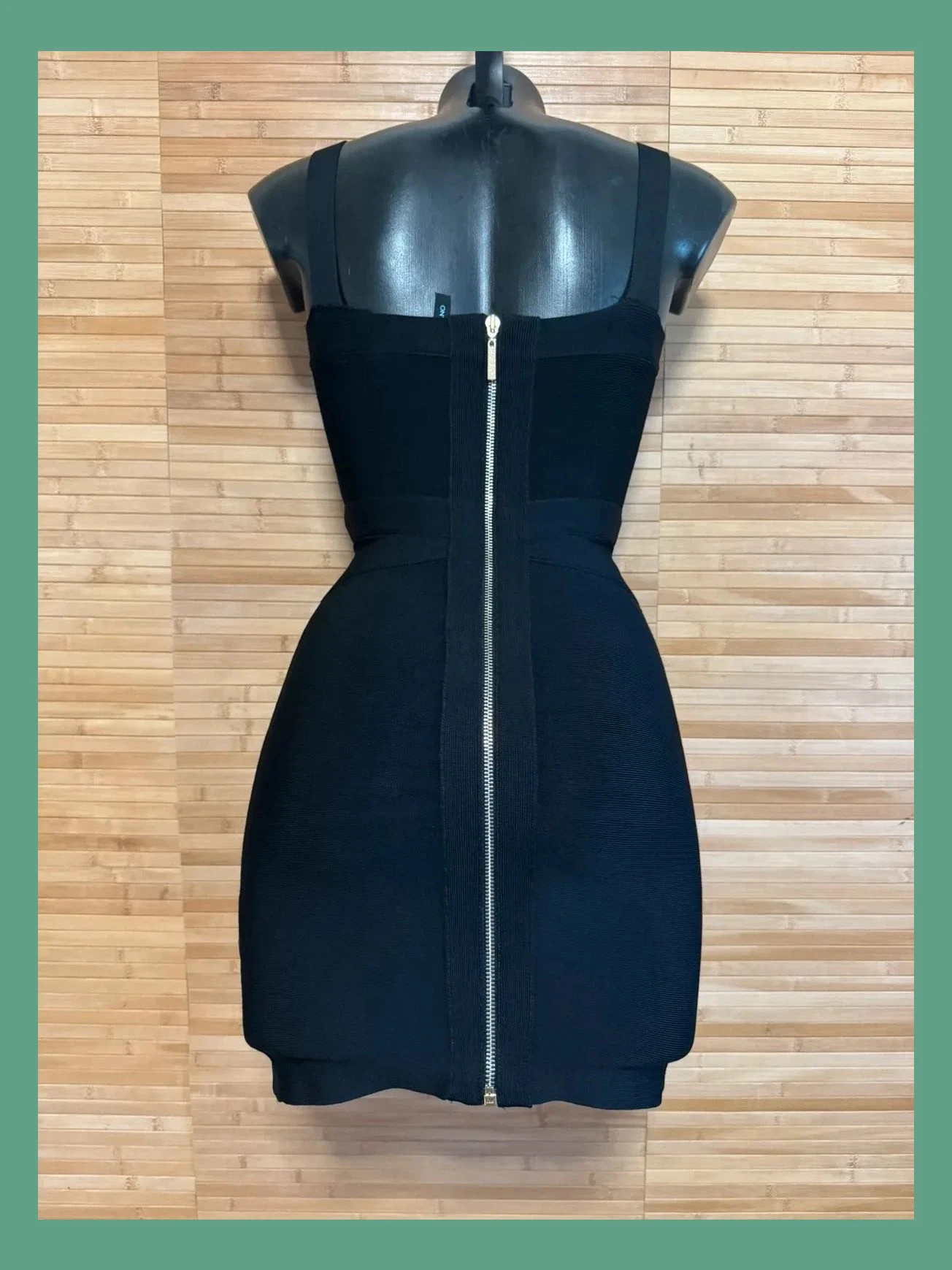 Divino vestido bondage marca Marciano , elástico, talla XXS 😍 – Marciano – taille XXS / 32 / 4 5