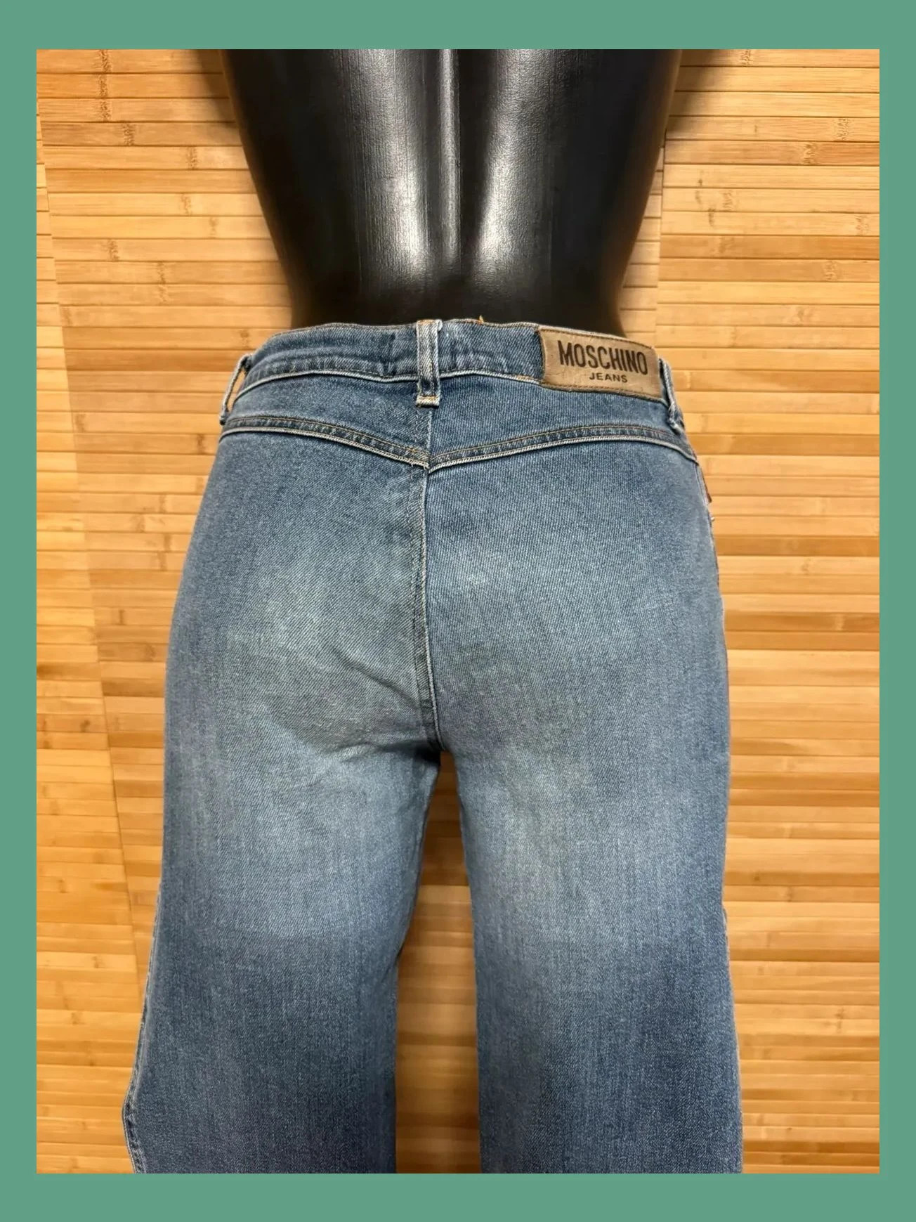 Divino vaquero vintage de moschino , acampanado, elástico, talla 38 😍 – Moschino – taille M / 38 / 10 5