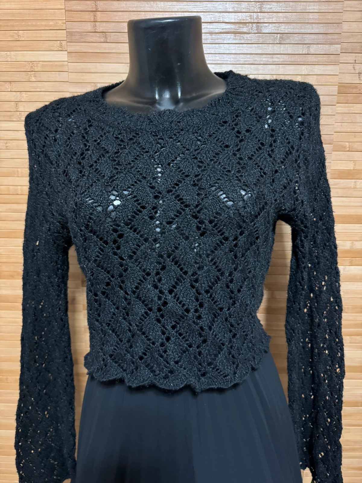Divino jersey calado crop de Monki talla S 😍 – Monki – taille S / 36 / 8 2