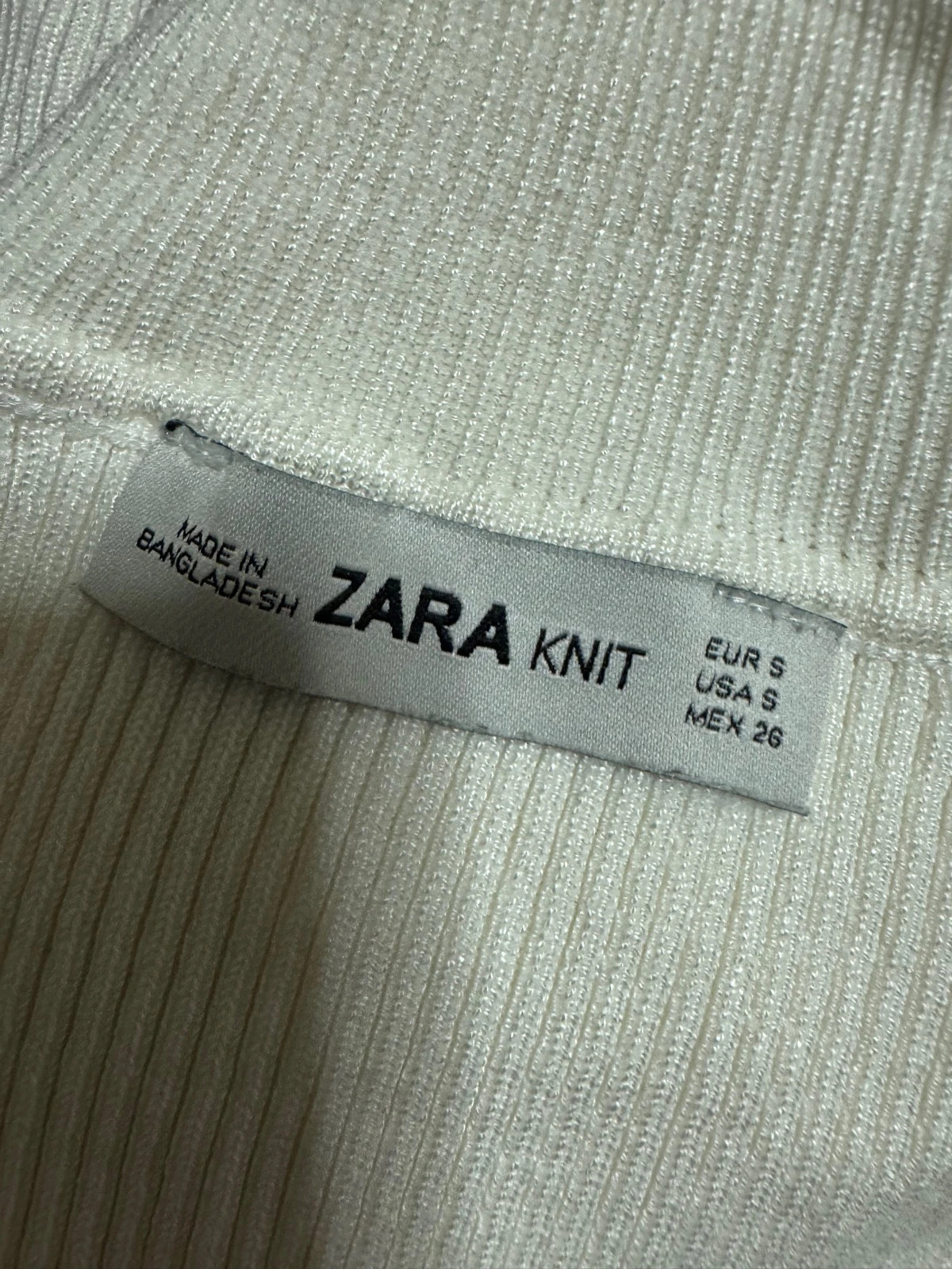 Jersey cuello alto de Zara talla S 😍 – Zara – taille S / 36 / 8 4