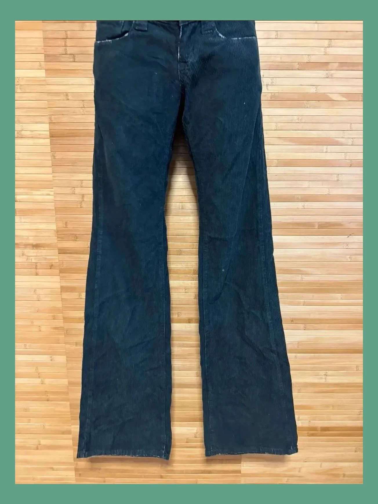 Divino pantalón pana , campana de marca Fornarina, talla 38 😍 – Fornarina – taille M / 38 / 10 2