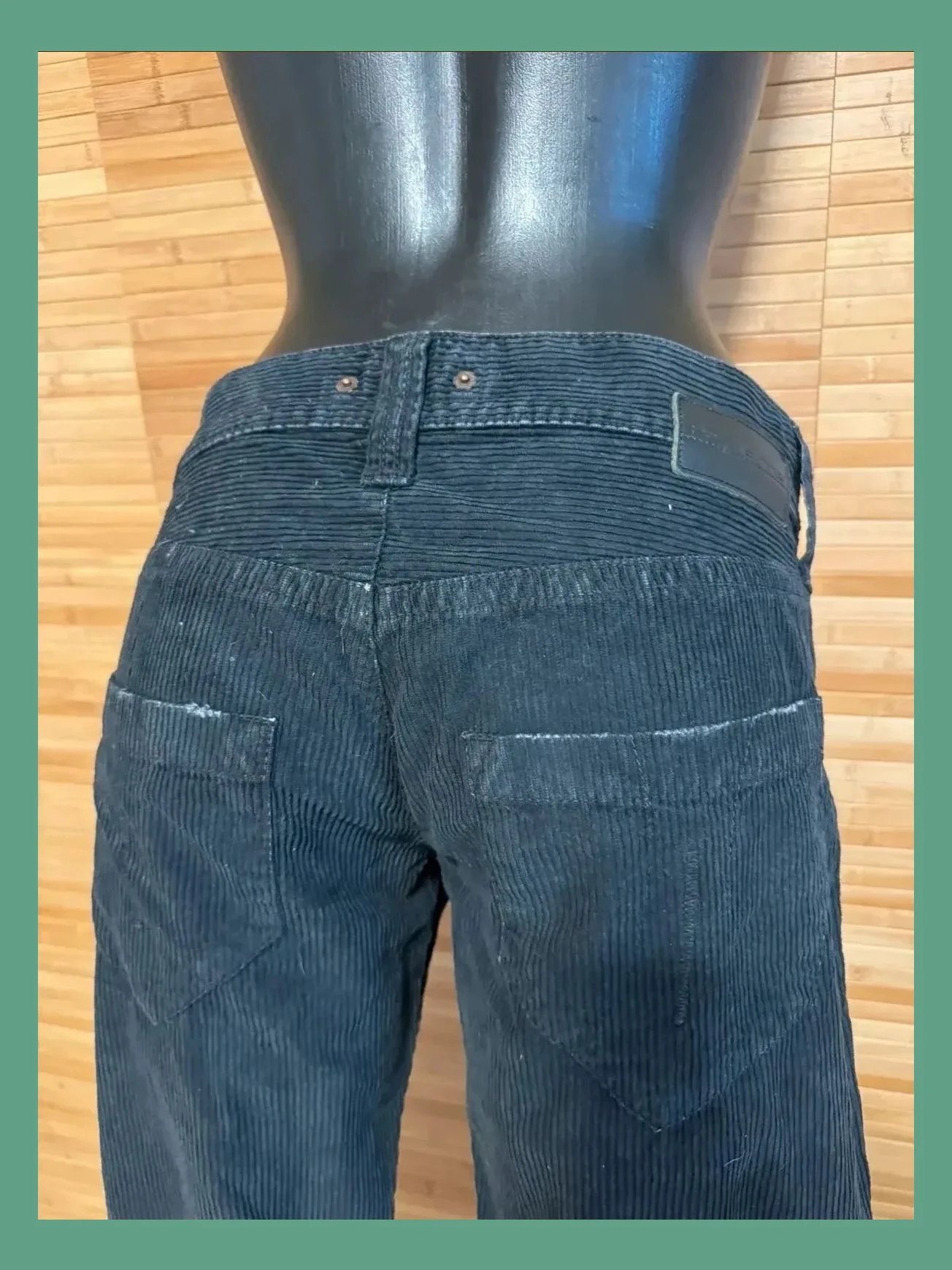 Divino pantalón pana , campana de marca Fornarina, talla 38 😍 – Fornarina – taille M / 38 / 10 4