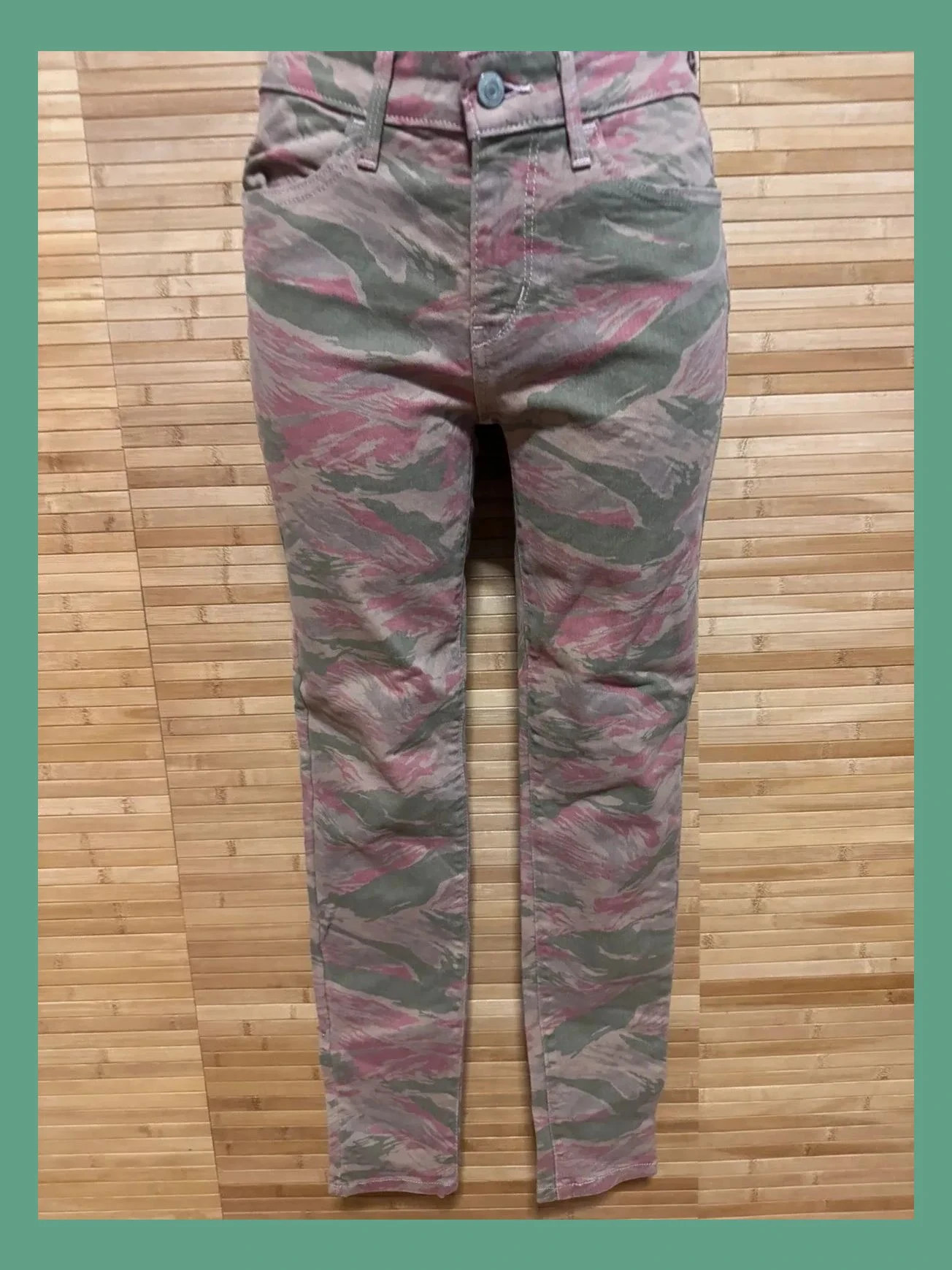 Vaquero estampado de Levis , talla 38 😍 – Levi's – taille M / 38 / 10 2